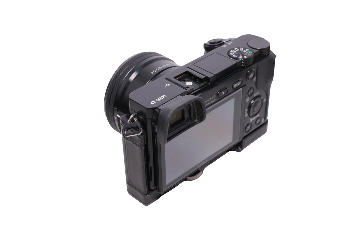 USED Sony Alpha a6000 Mirrorless Digital Camera with 16-50mm Lens (Black)