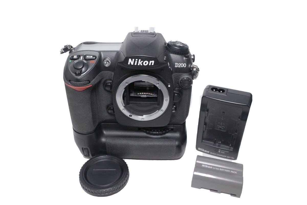 USED Nikon D200 DSLR Body