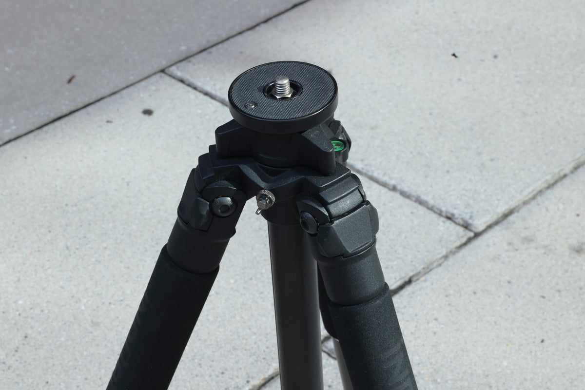 Used Induro CT314 8X Carbon Fiber Tripod