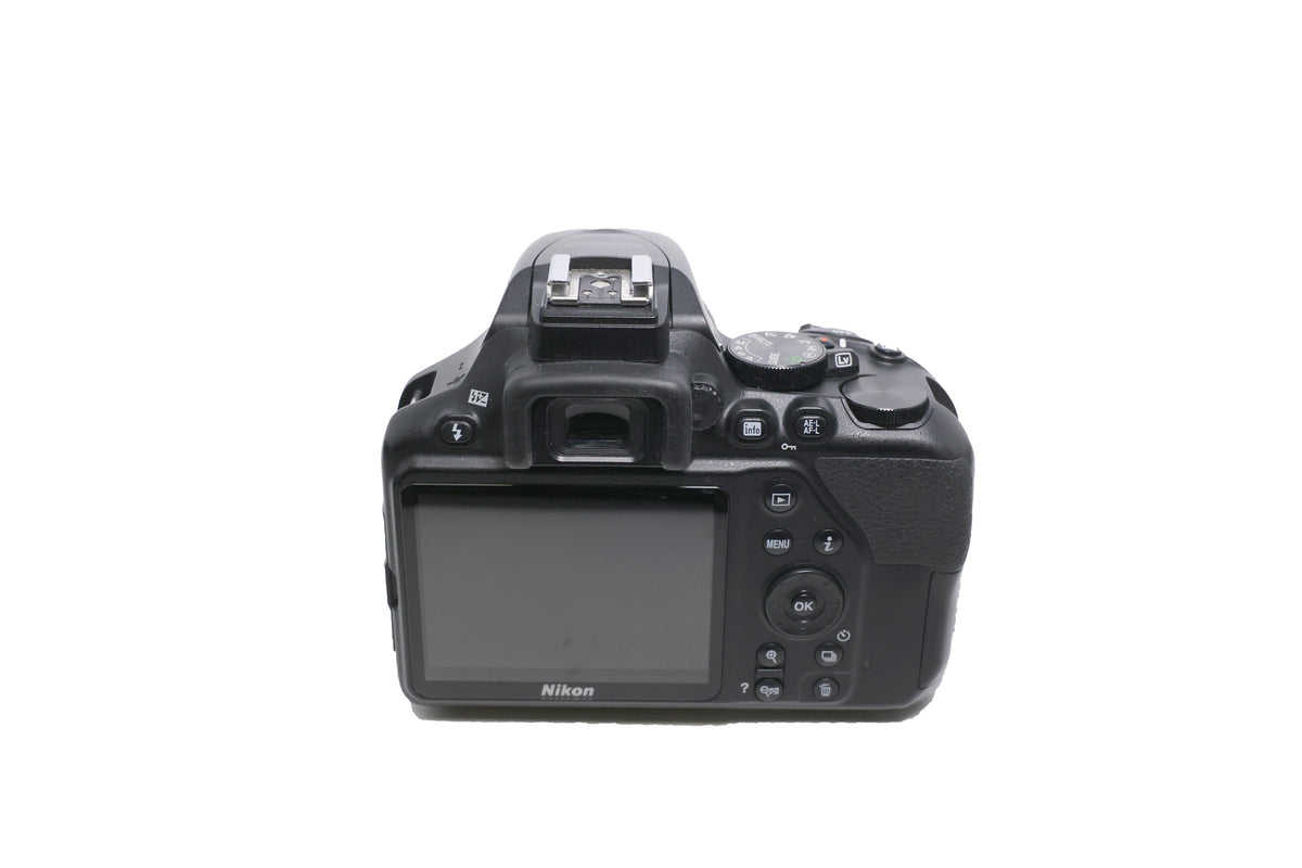 USED Nikon D3500 DSLR w/ AF-P 18-55mm VR Lens (Black)