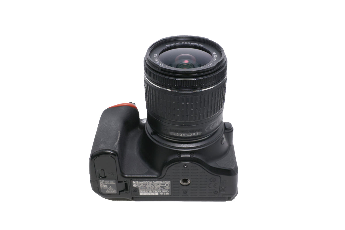 USED Nikon D5600 DSLR Camera with 18-55