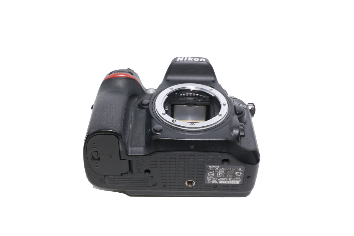 USED Nikon D7100 Digital SLR Body