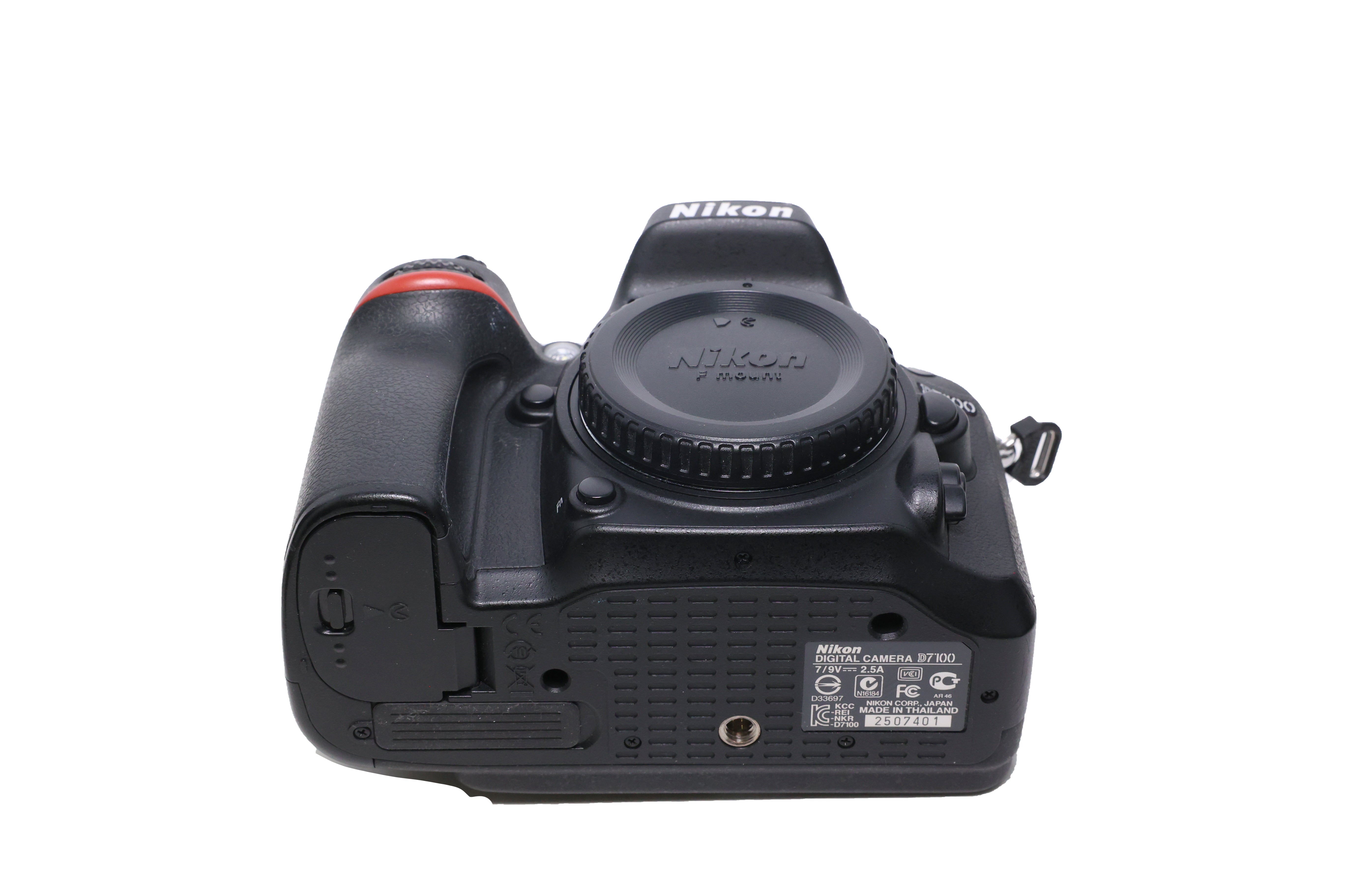 USED Nikon D7100 Digital SLR Body