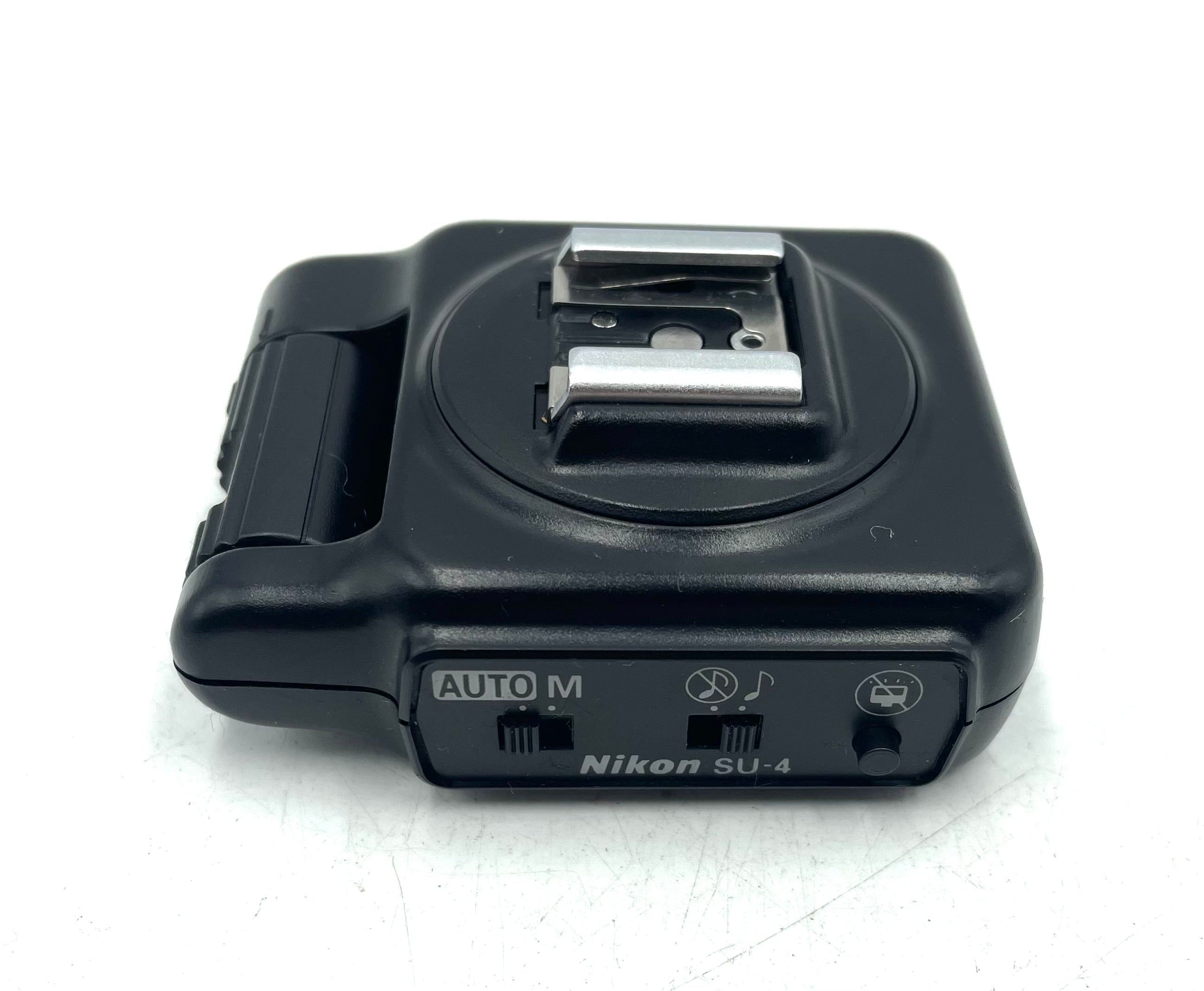 Used Nikon SU-4 W/ Carrying Case