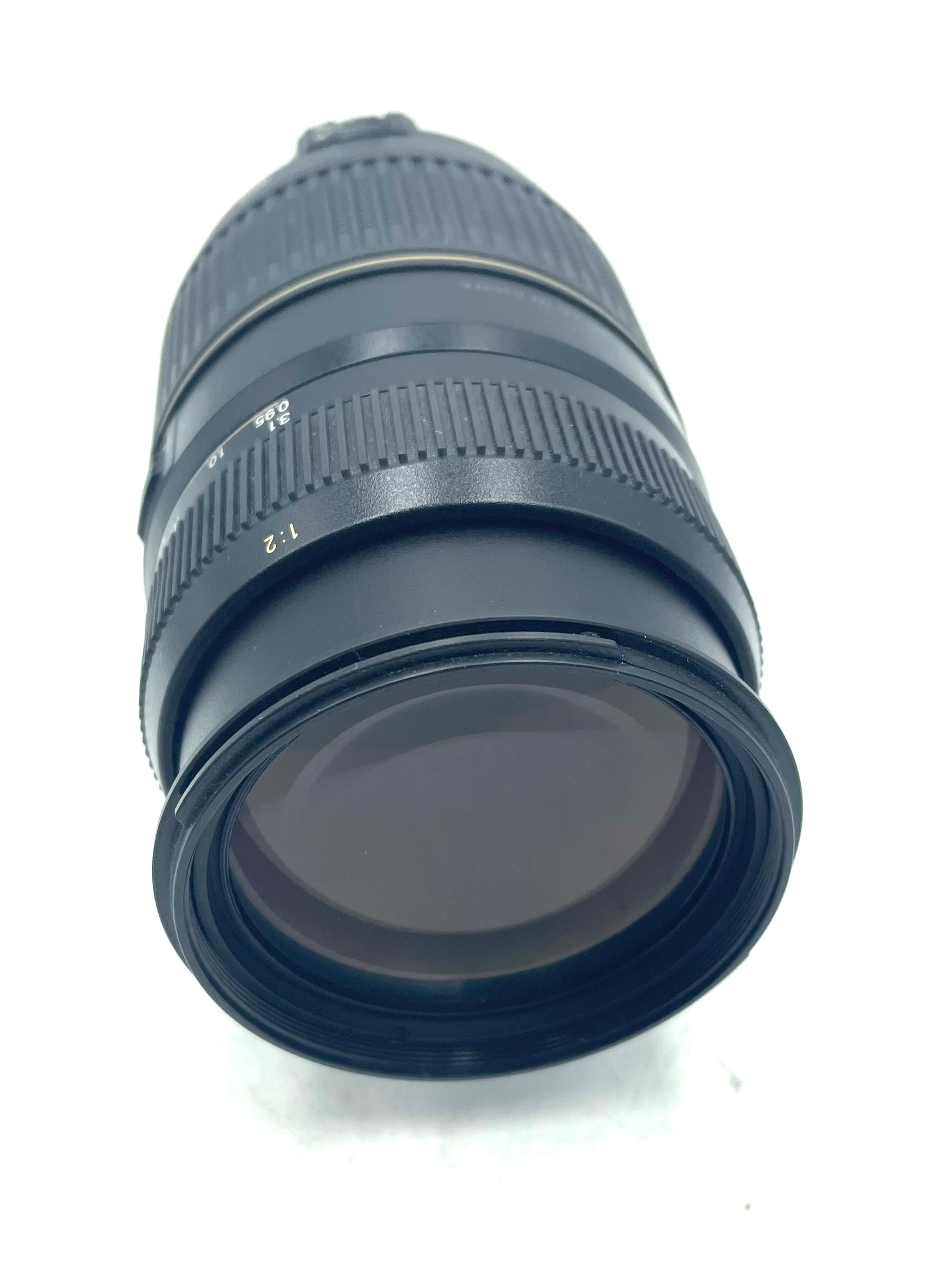 Used Tamron 70-300 F4-5.6 Non VC W/ Lens hood (Nikon Mount)