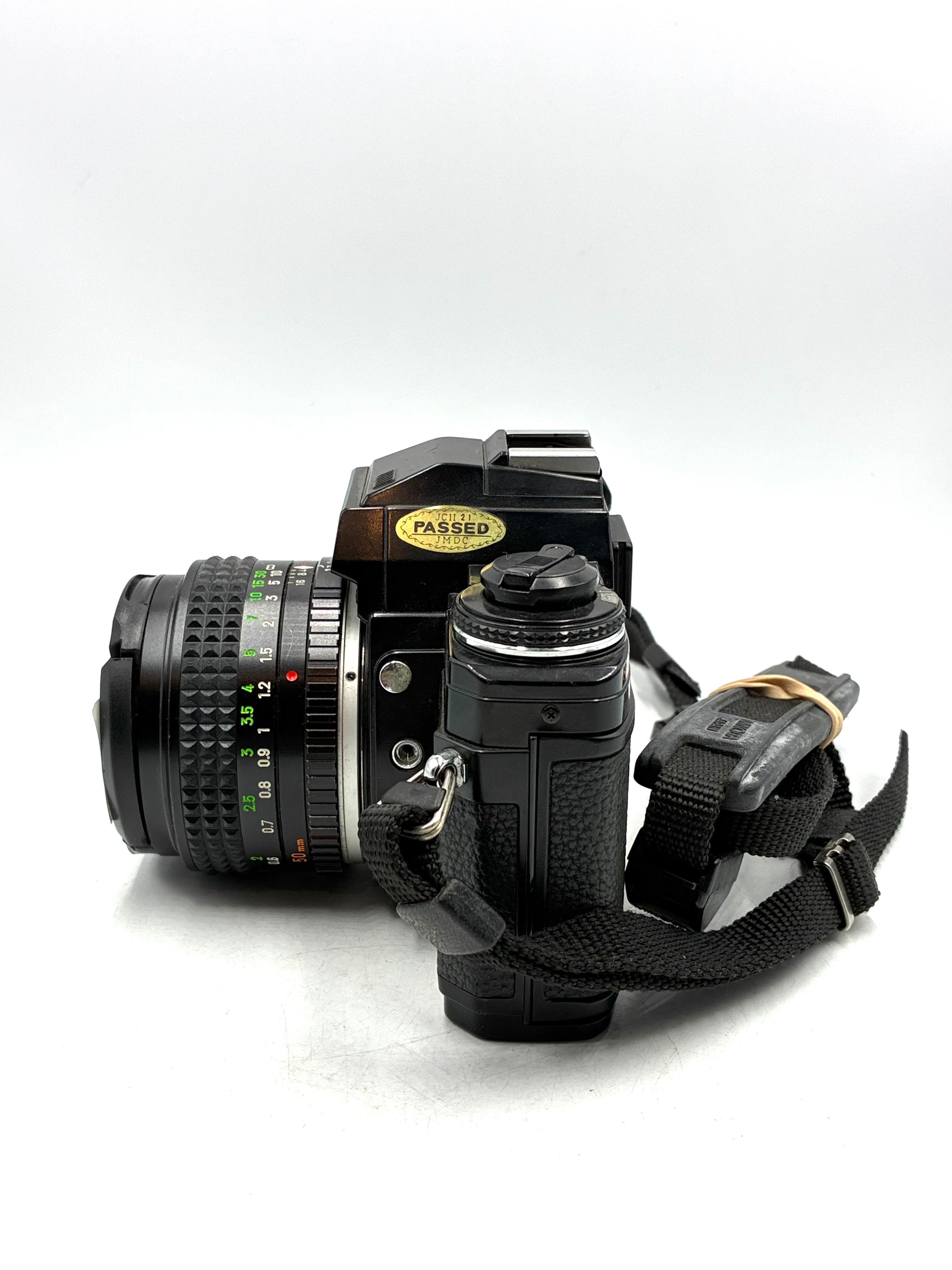 Used Minolta X-700 w/ 50mm F1.7 Rokkor-PF Lens