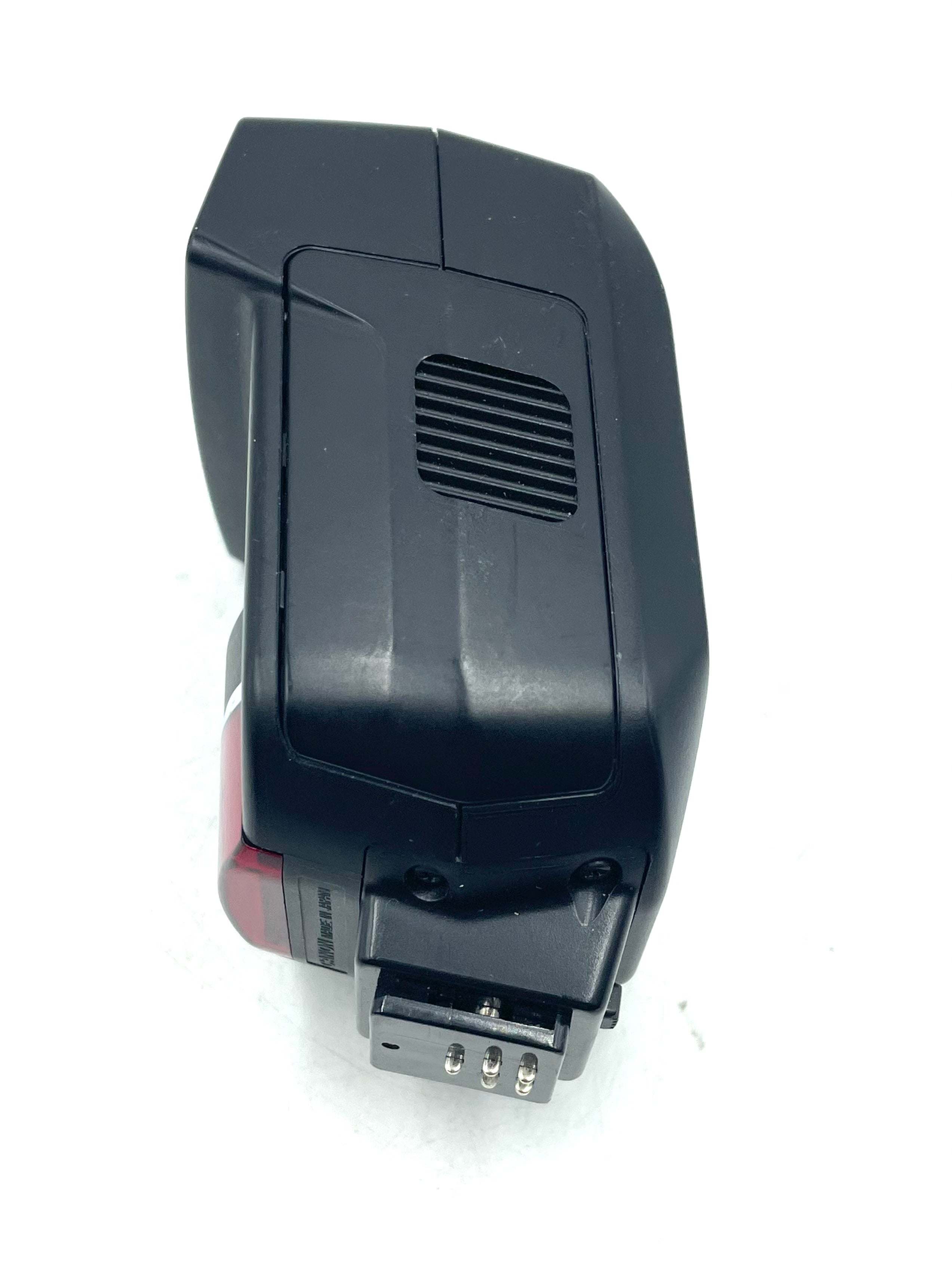 Used Canon 220EX Speedlite