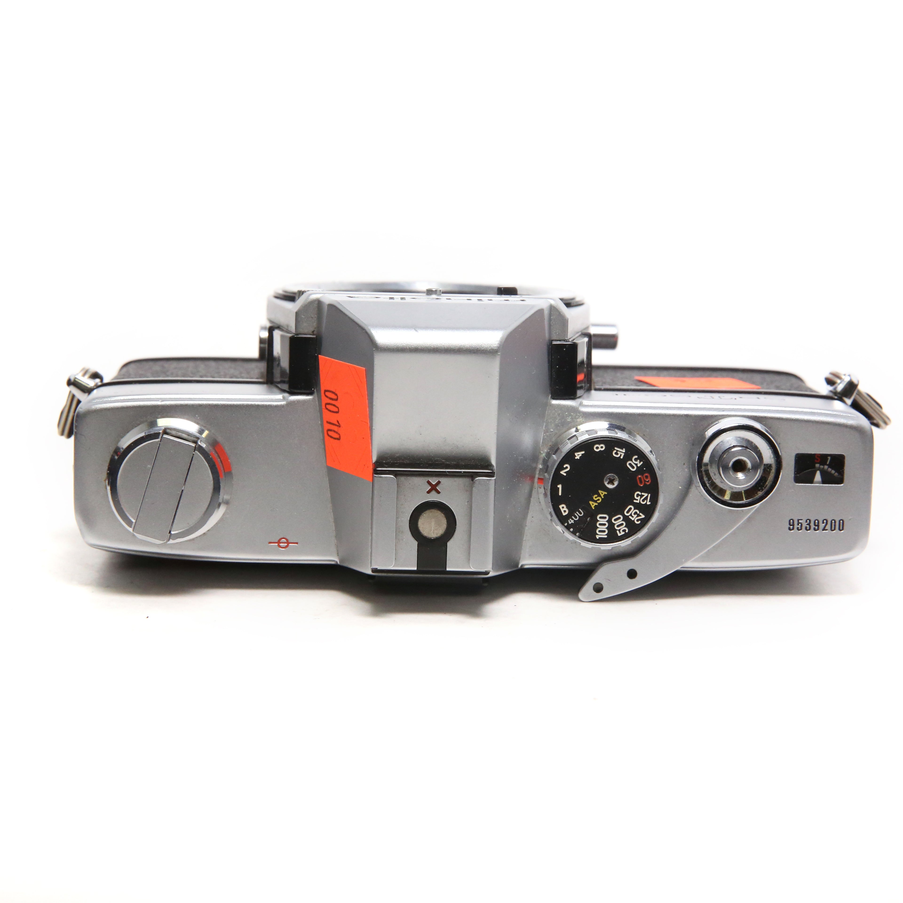 Minolta SRT SC-II 35mm SLR Camera – For Parts/Repair (0010)