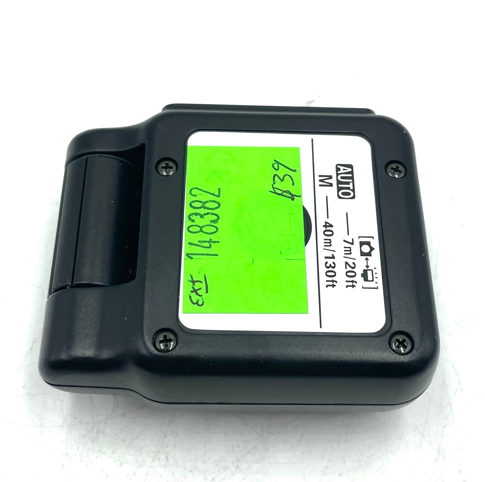 Used Nikon SU-4 W/ Carrying Case