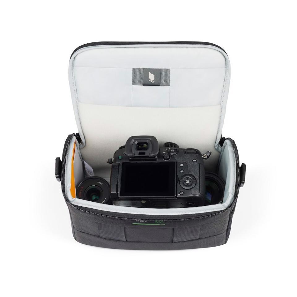 Lowepro Adventura SH III
