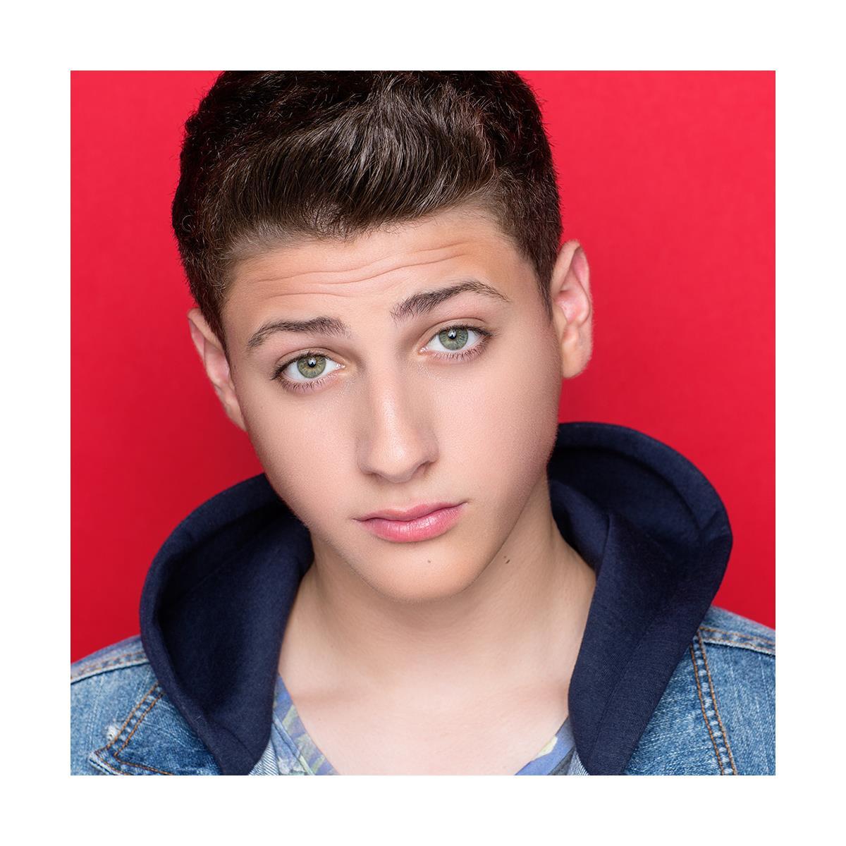 Savage 107" x 36' #8 Primary Red Seamless Background Paper