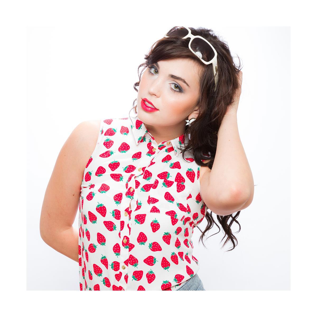 Savage 26" x 36' #66 Pure White Background Paper