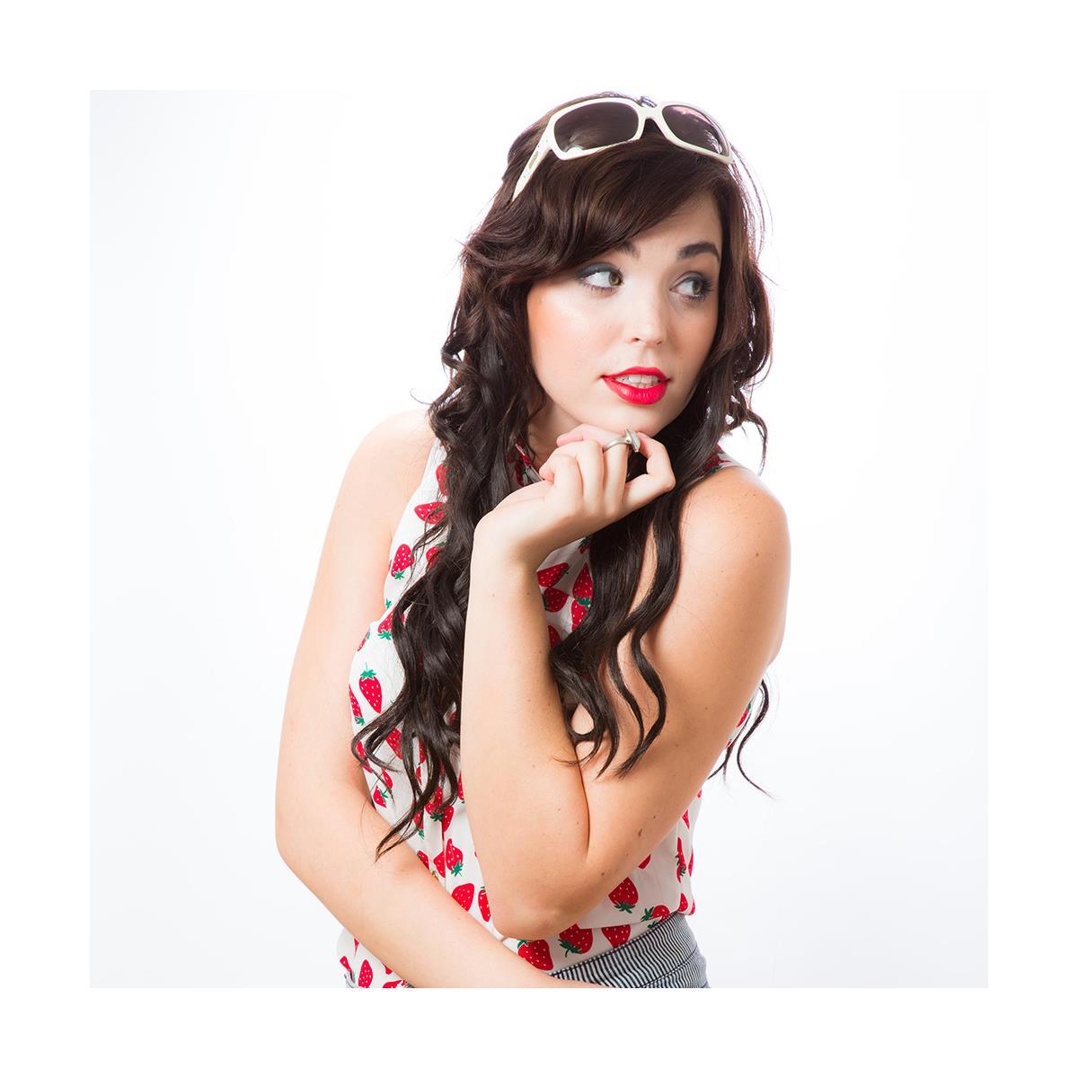 Savage 26" x 36' #66 Pure White Background Paper