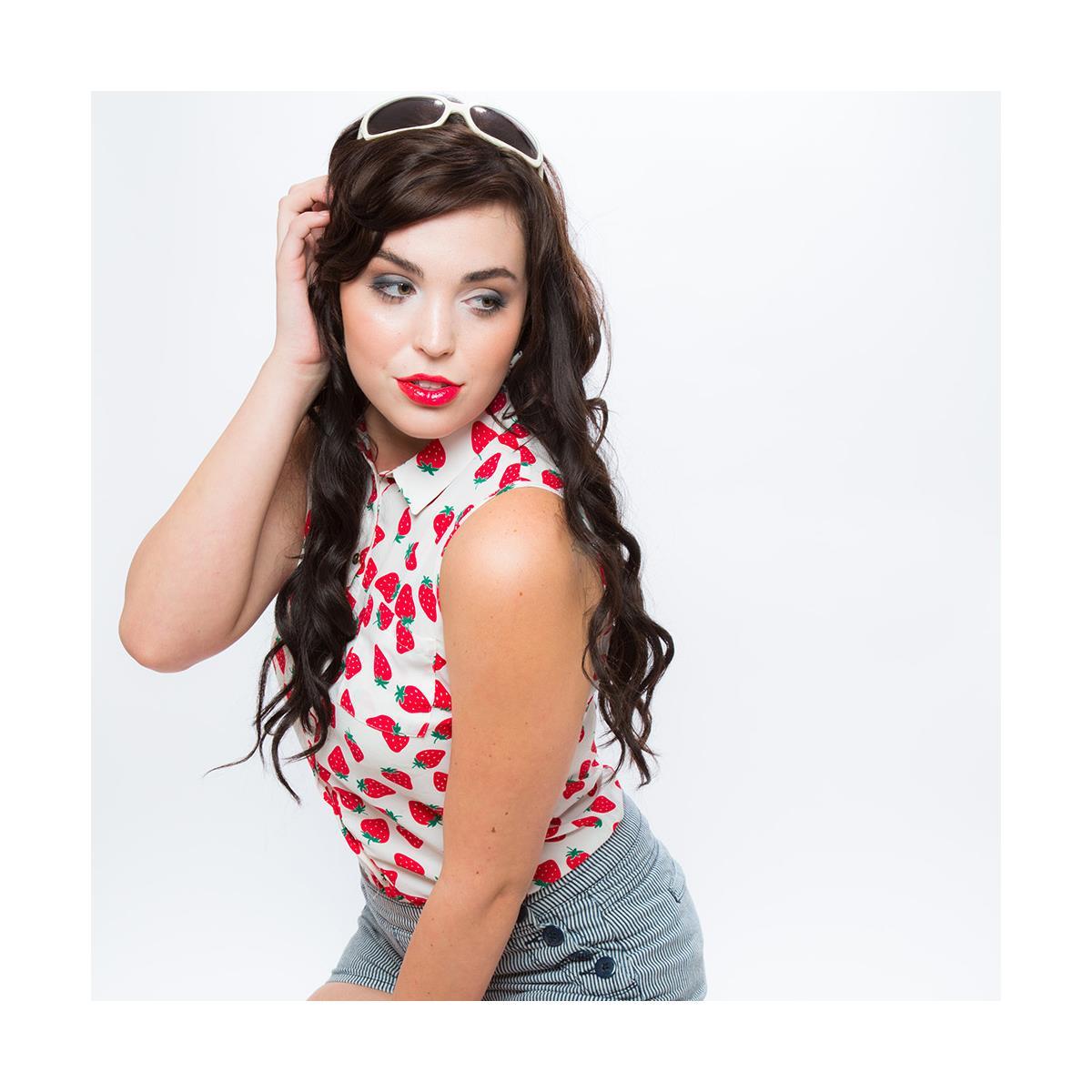 Savage 26" x 36' #66 Pure White Background Paper