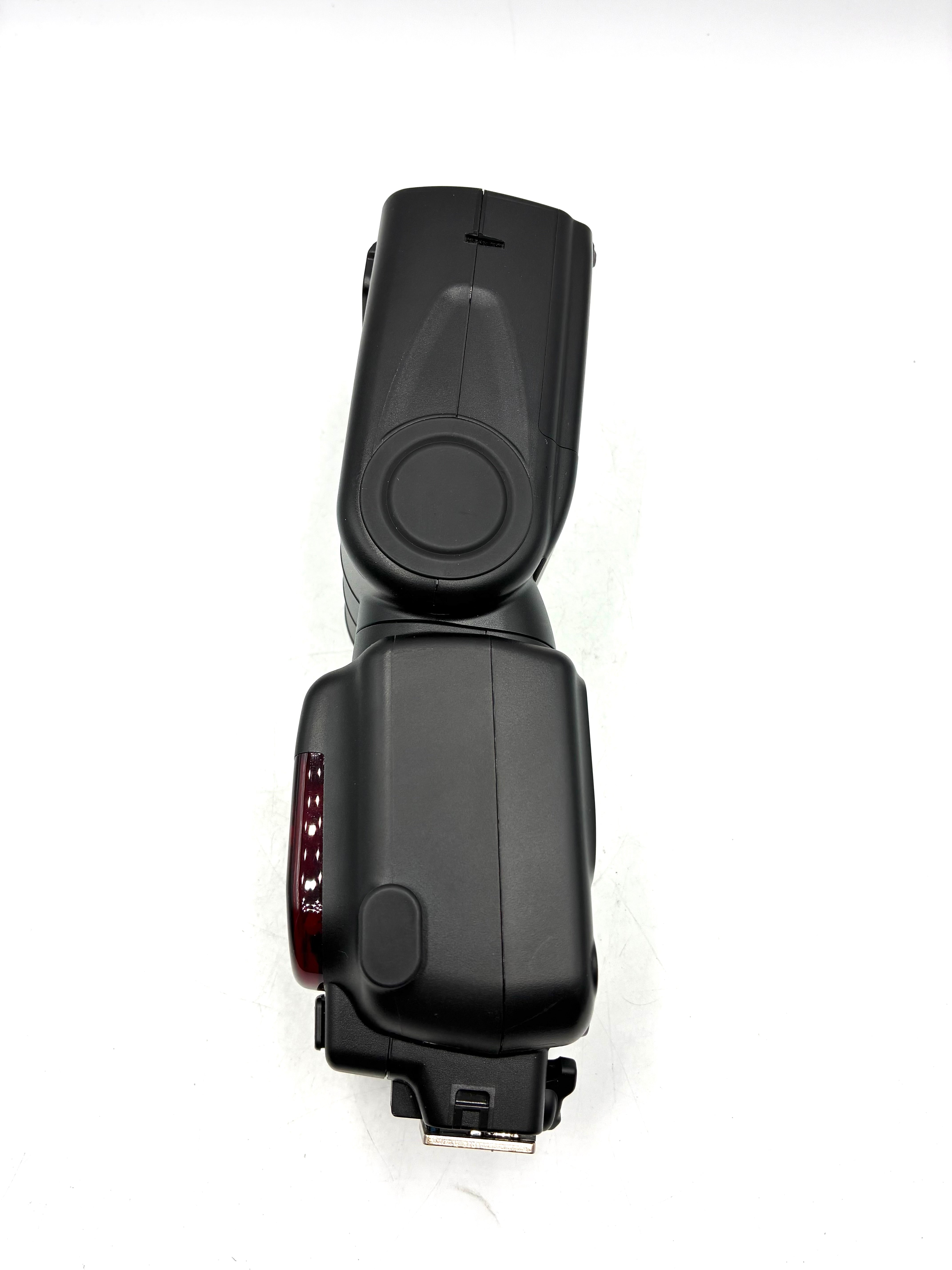 USED Nikon SB-910 Speedlight Flash