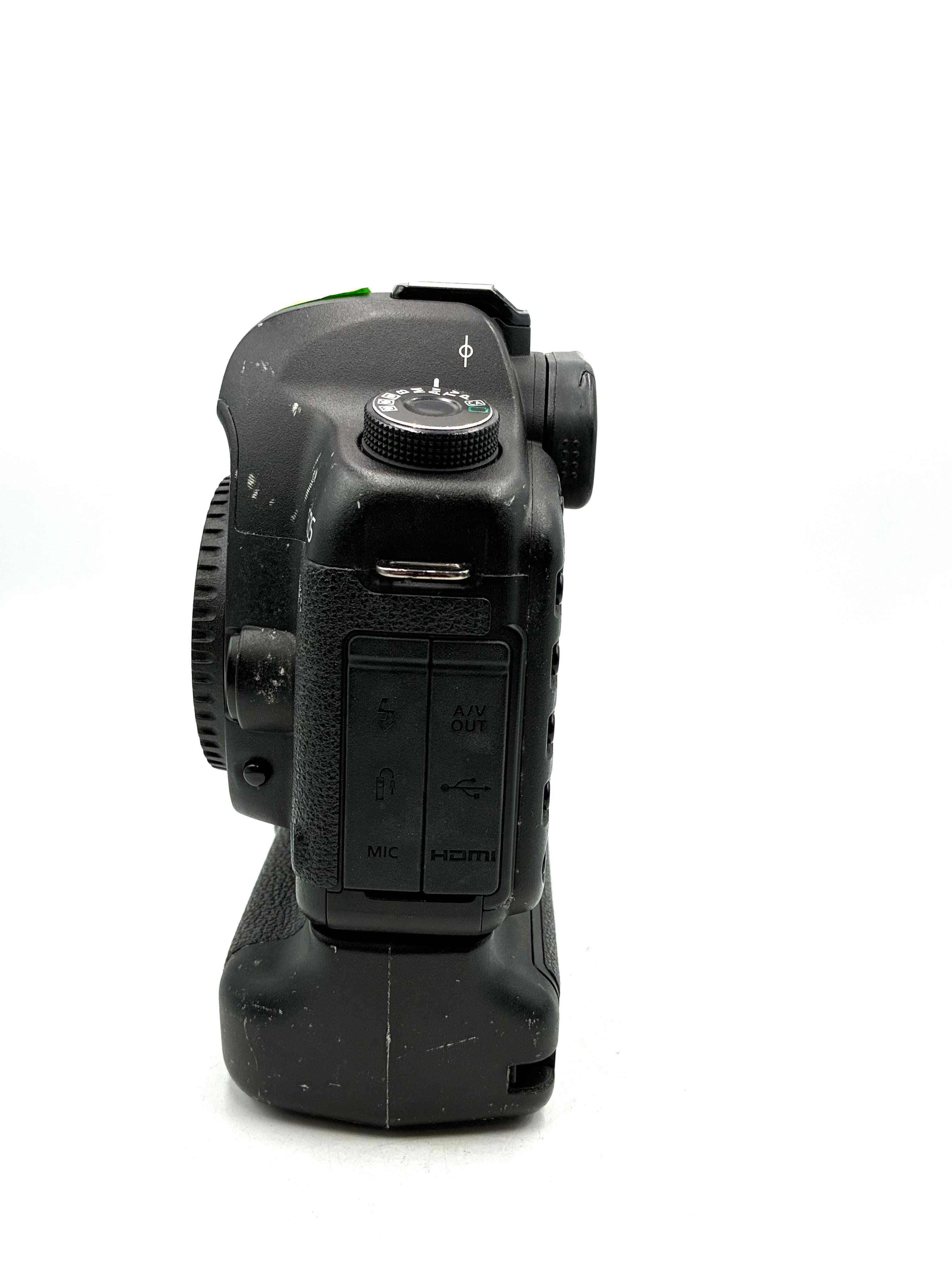 USED Canon EOS 5D Mark II DSLR Body