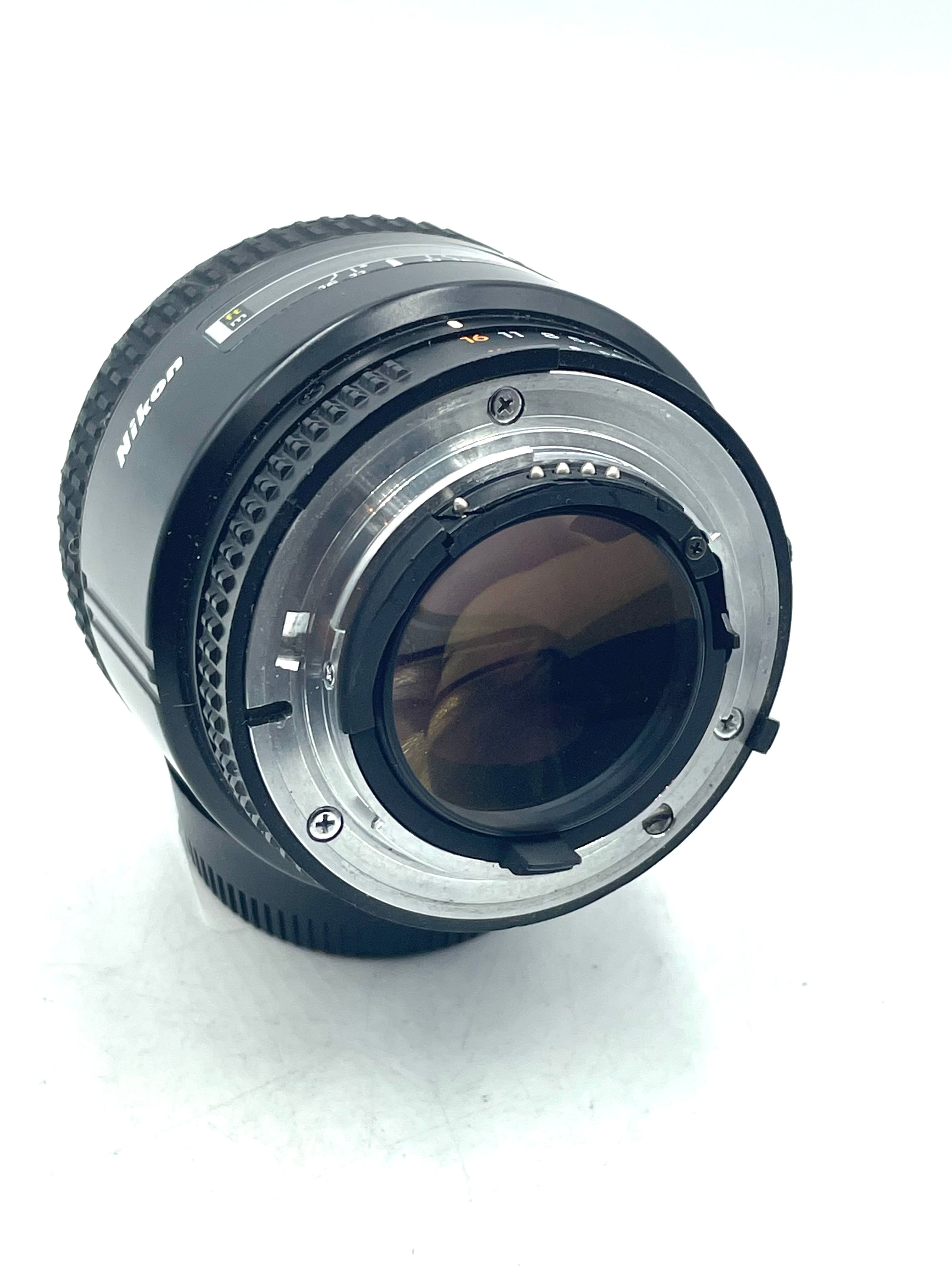 USED Nikon 85mm F1.8 AF D Lens
