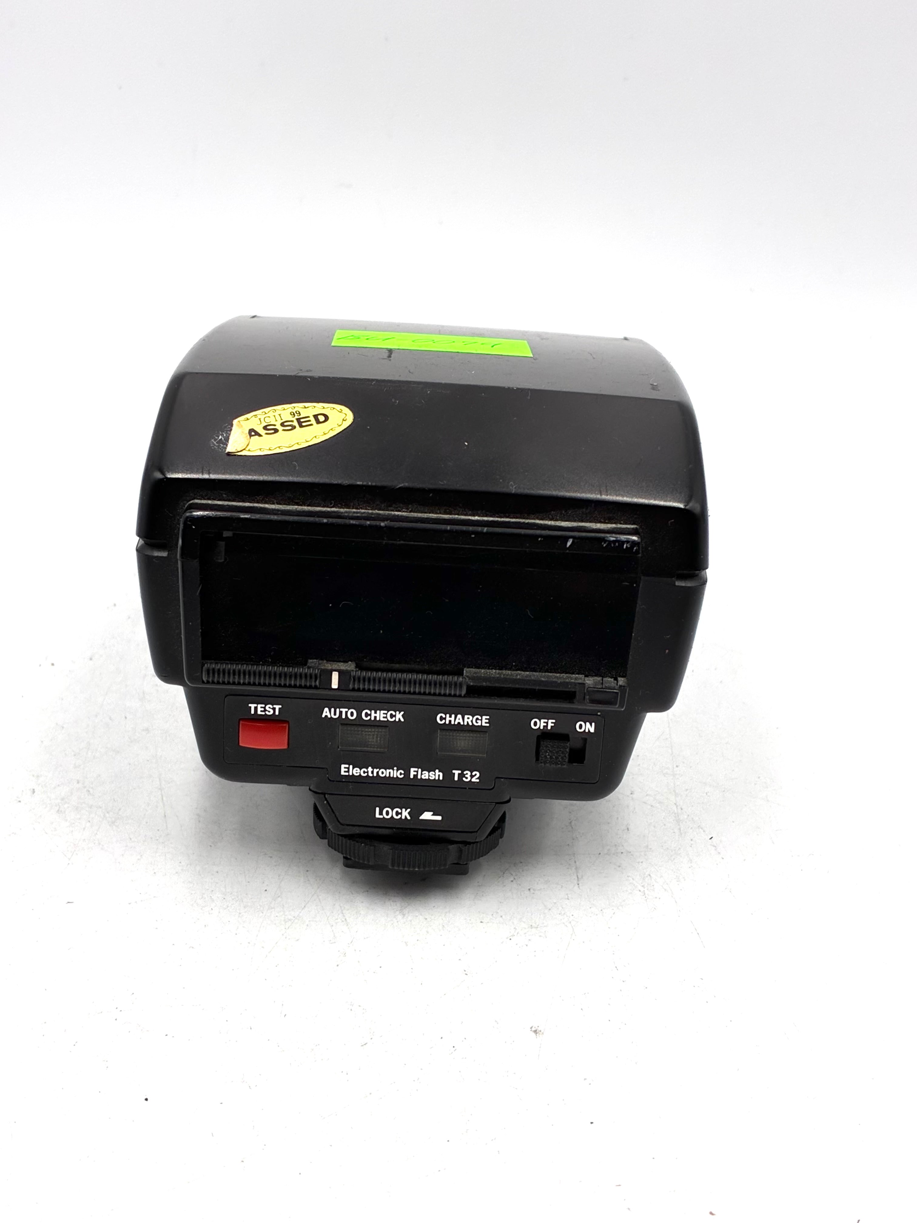 Olympus T32 Electronic Flash - (READ) (0079)