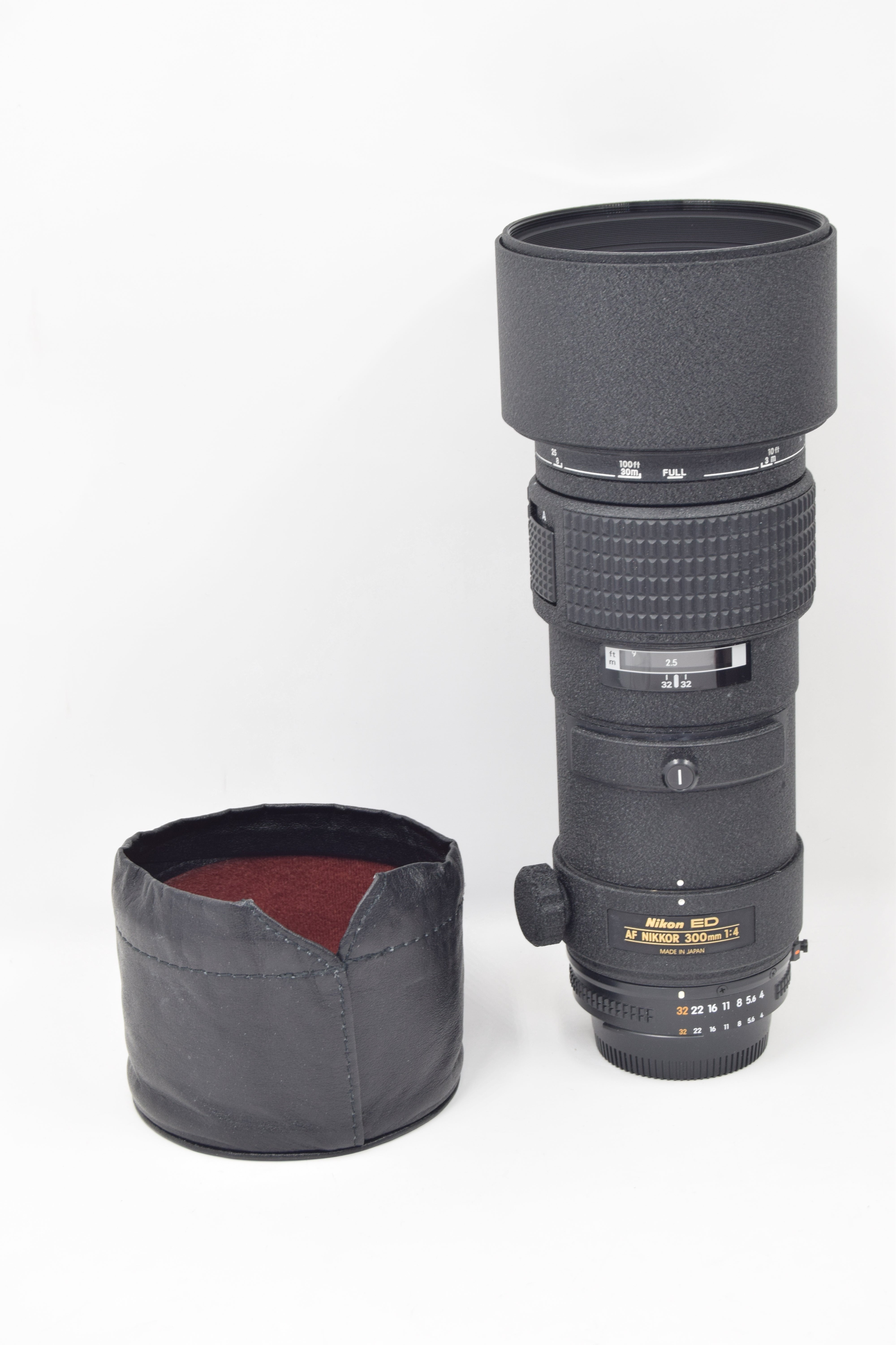 Used Nikon 300mm f4 ED AF Lens