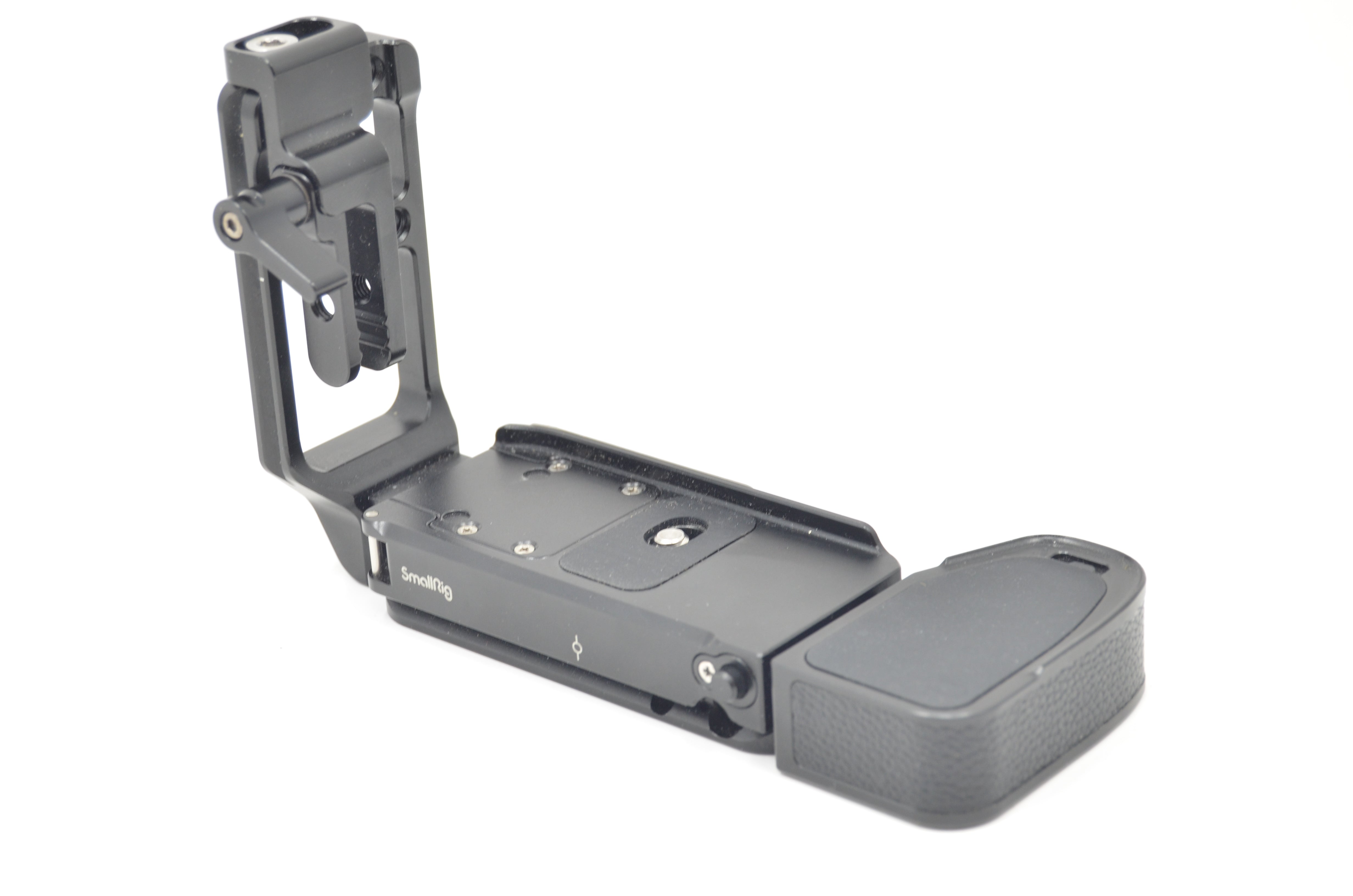 Used SmallRig L Bracket for Sony A7III/A7RIII/A9