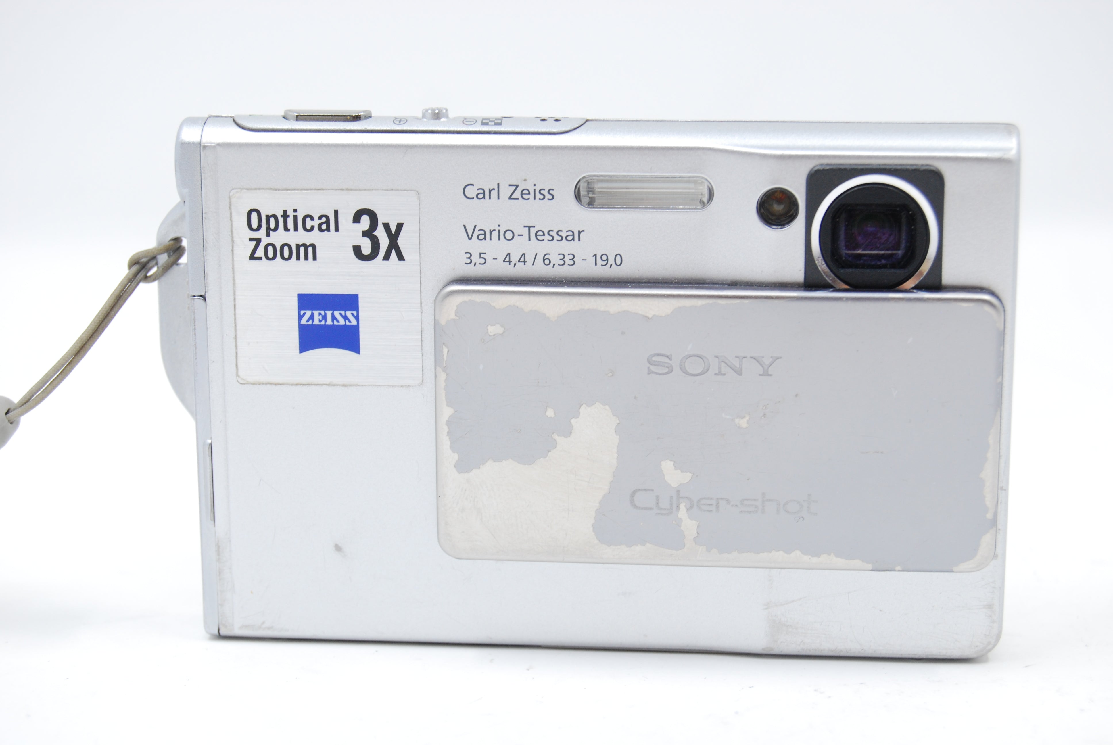 Used Sony CyberShot DSC-T7 Digital Point & Shoot Camera