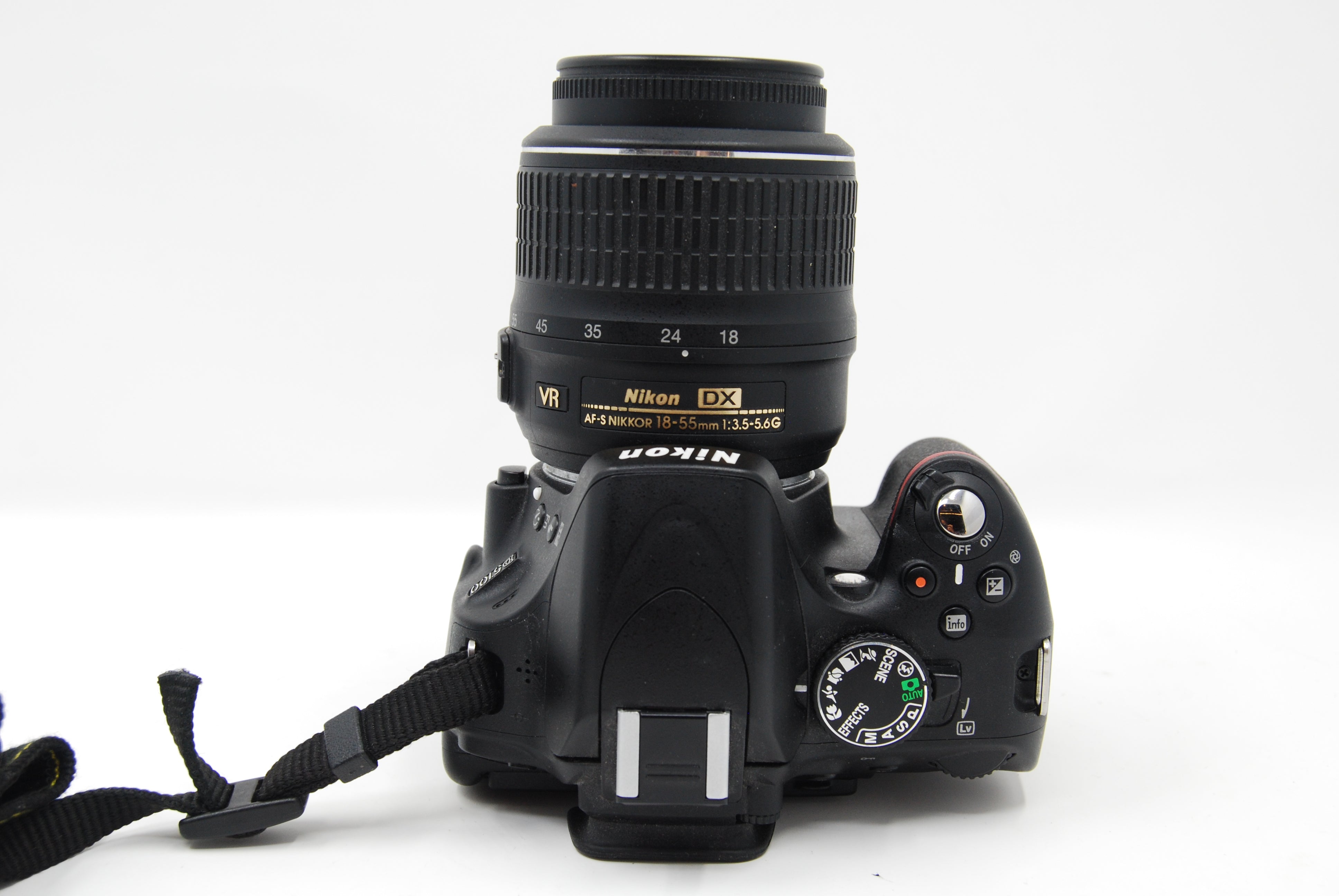 USED Nikon D5100 Digital SLR Kit w/ 18-55mm