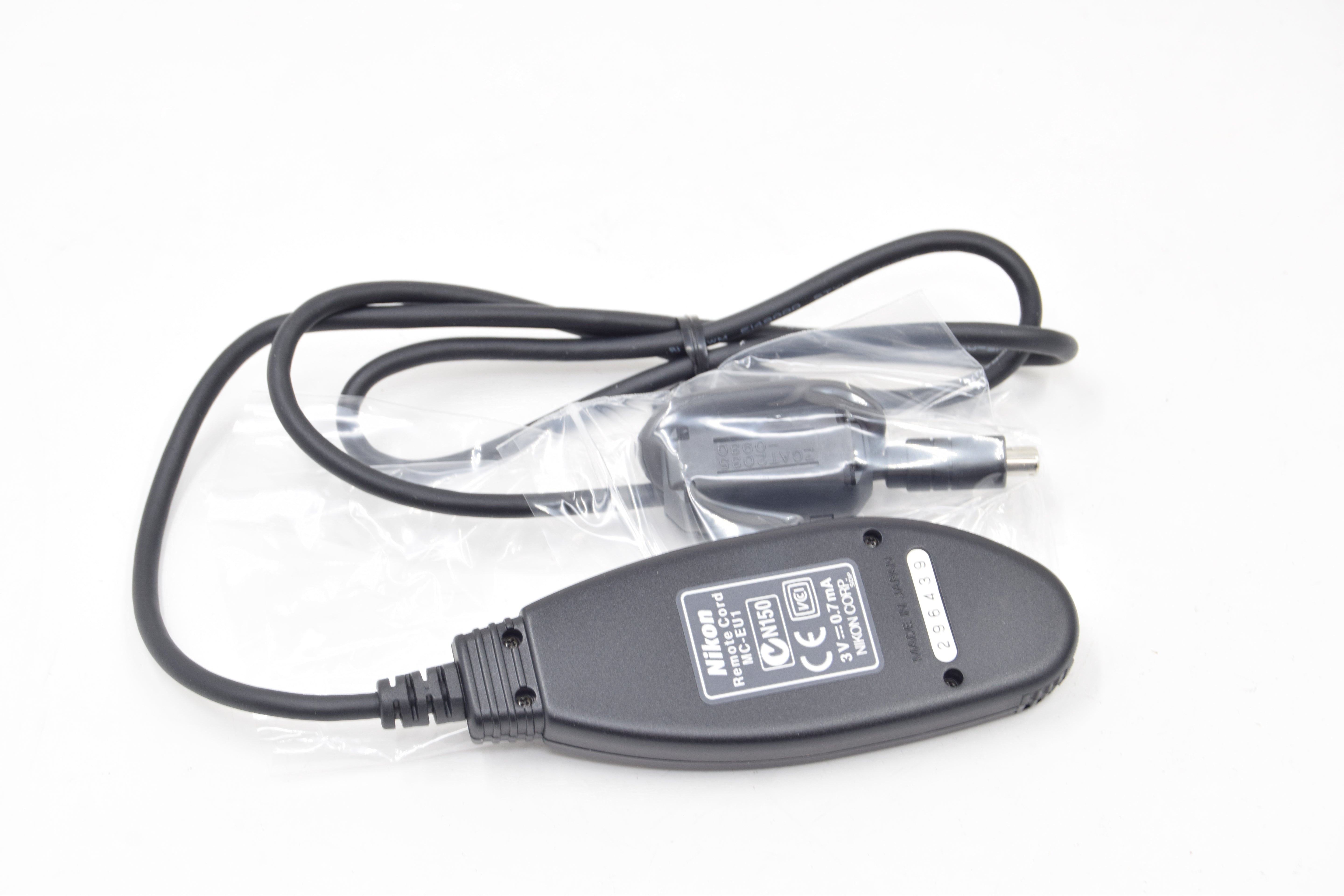 Used Nikon MC-EU1 Remote Release Cord for Coolpix 4300, 4500, 5000, 5700 & 8700 Digital Cameras