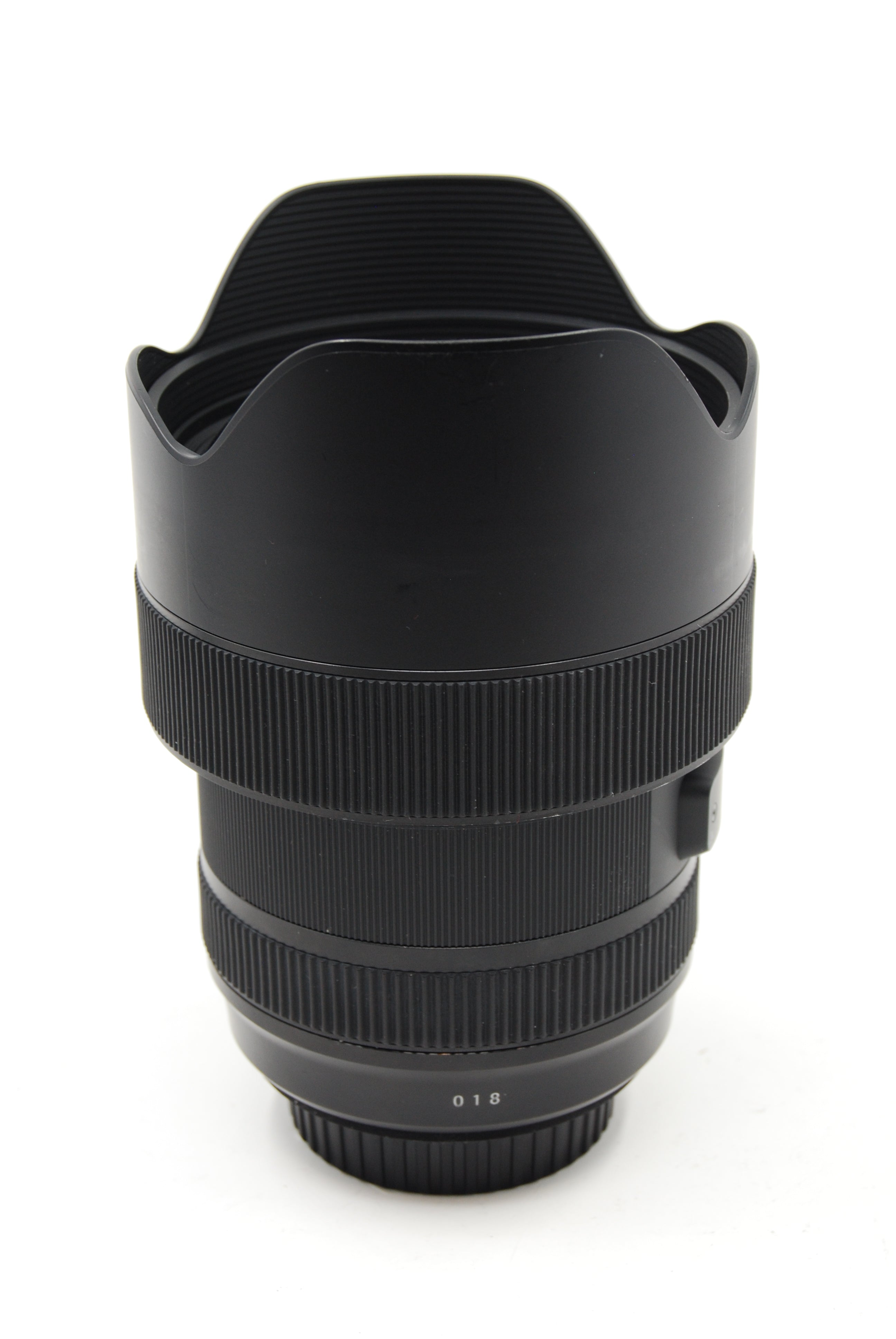Used Sigma 14-24mm F2.8 DG HSM Art Lens for Canon