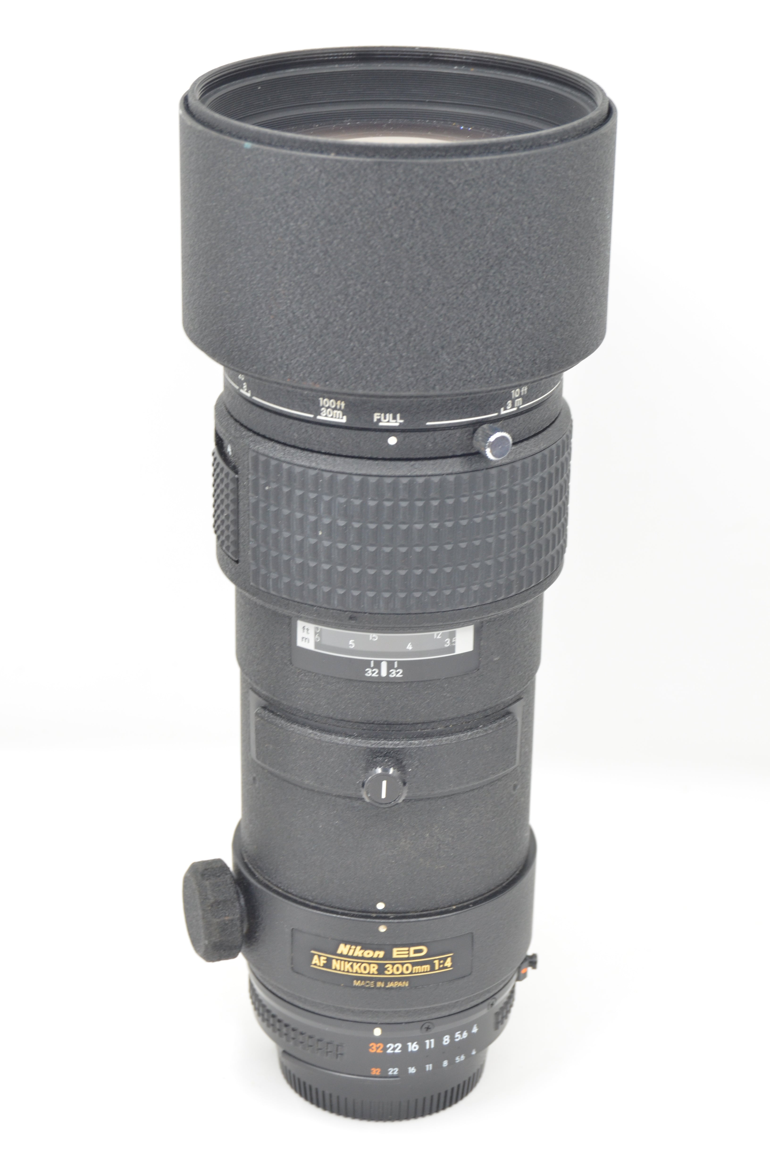 Used Nikon 300mm f4 ED AF Lens