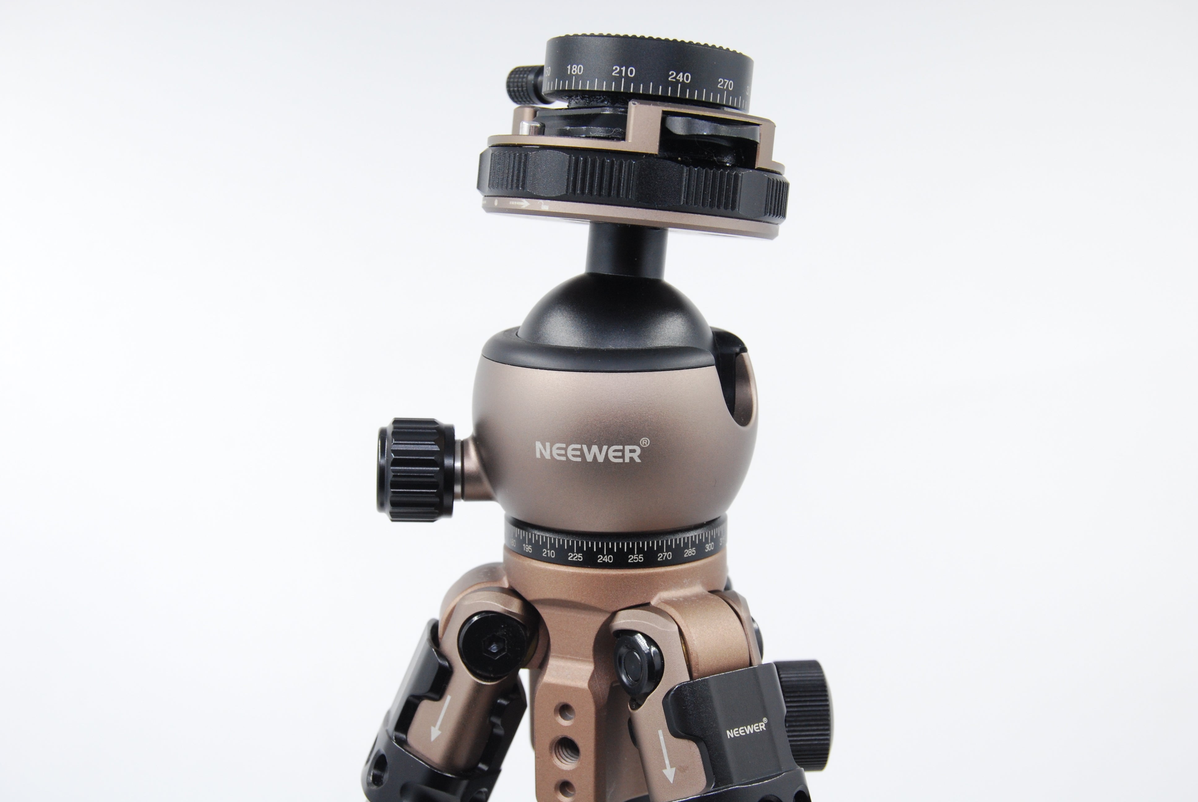 Used Neewer LT35 CF Tripod w/ Ballhead