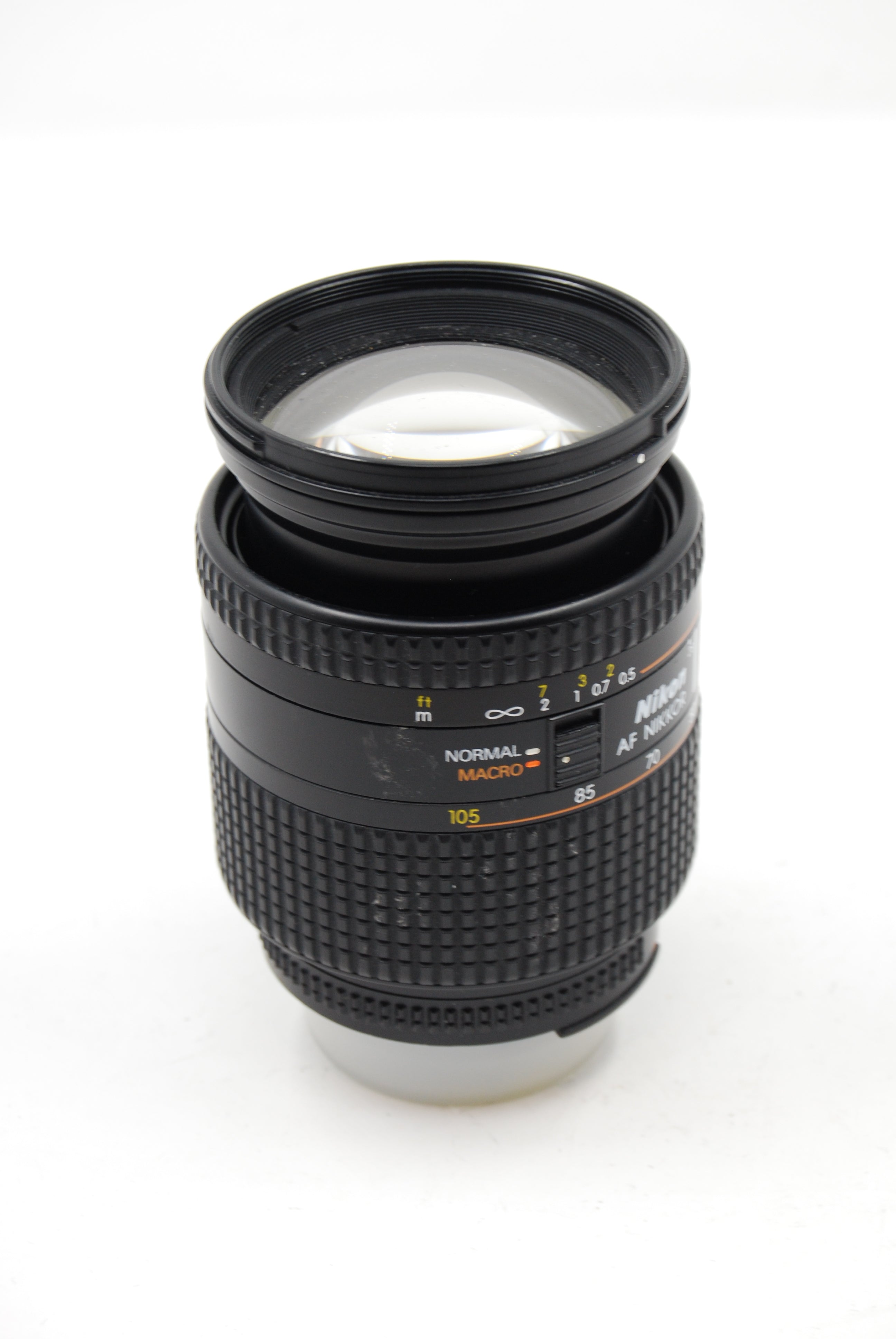 Used Nikon 28-105mm f/3.5-4.5 AF-D Lens
