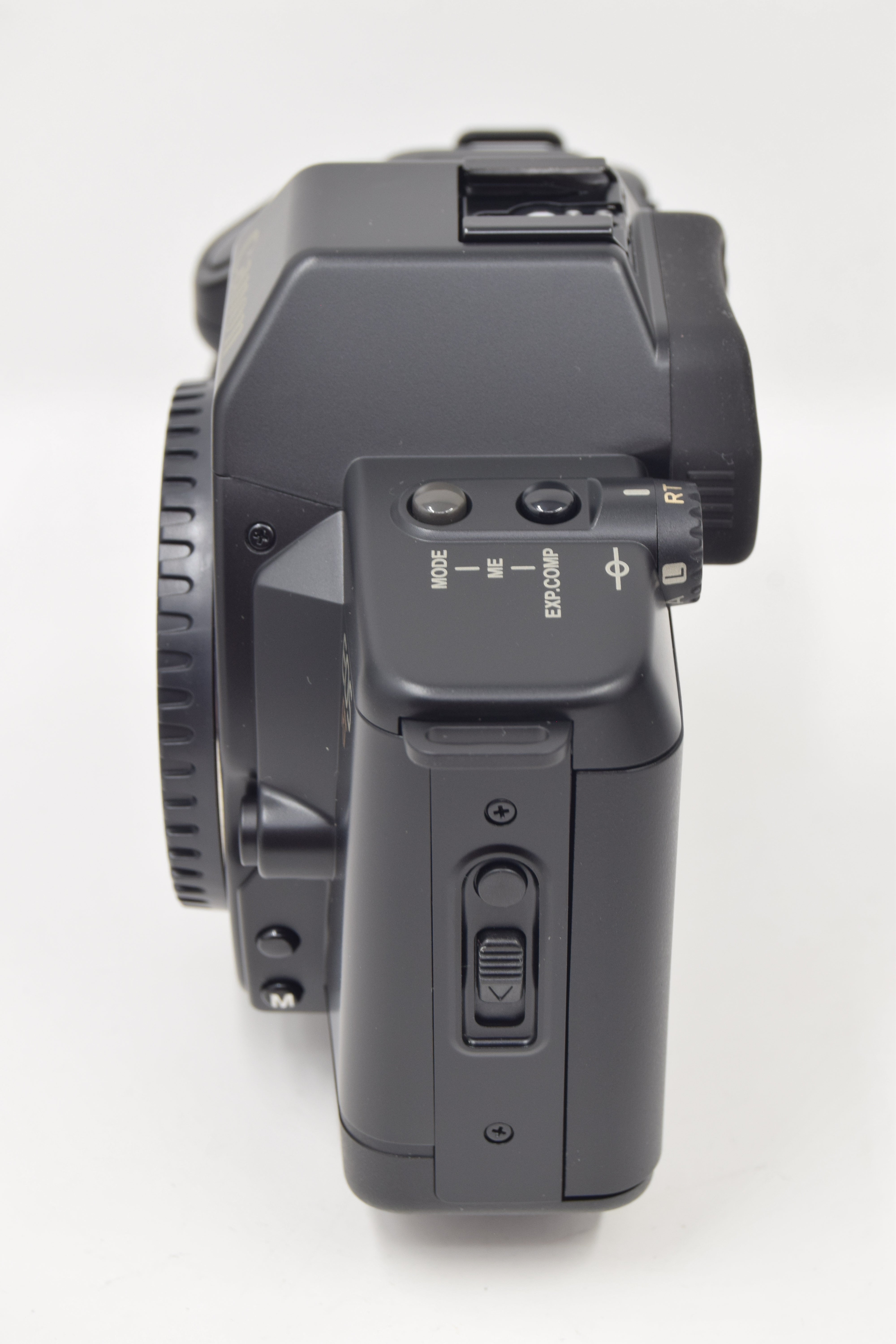 Used Canon EOS RT Pellicle Mirror SLR