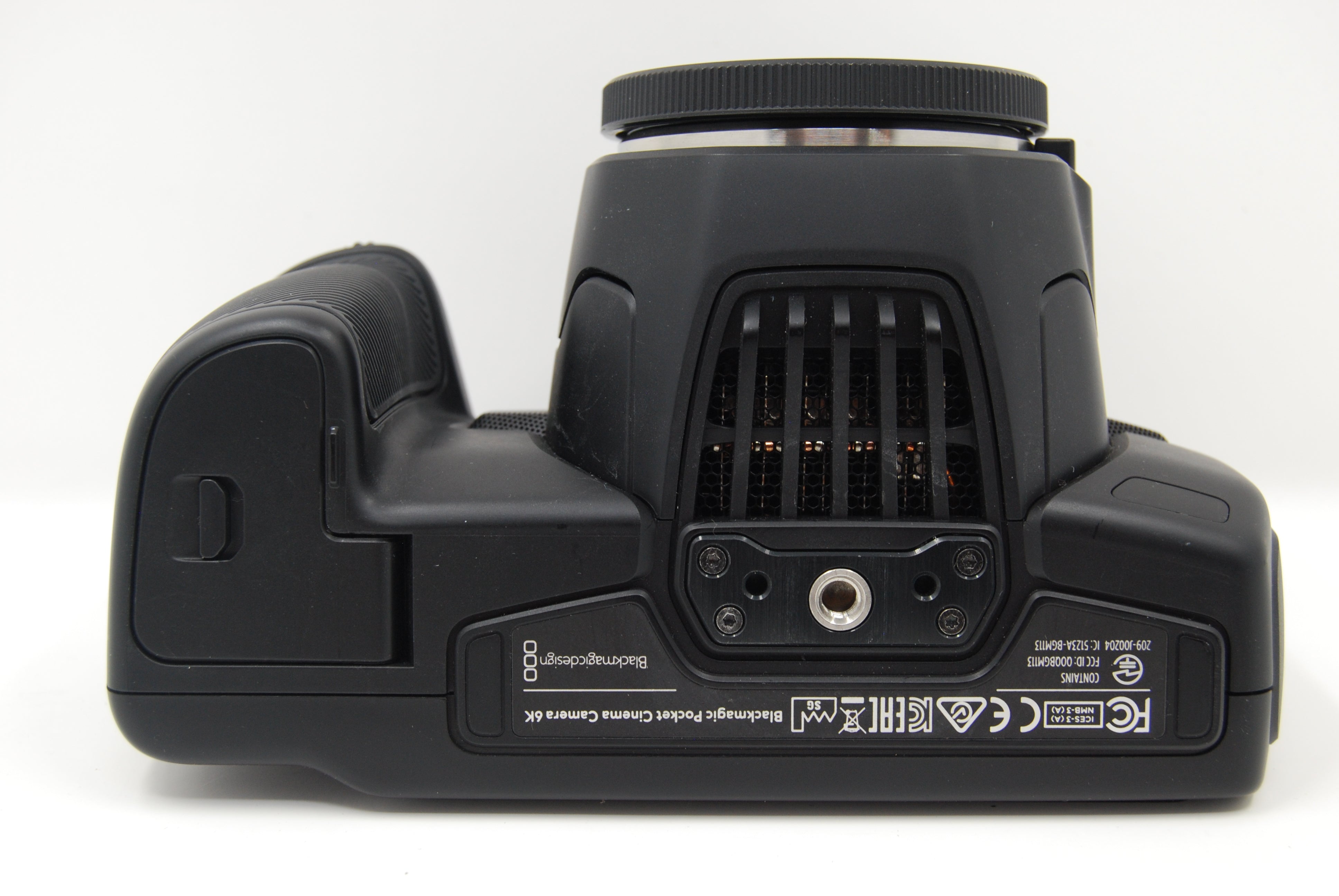 Used Blackmagic Design Pocket Cinema Camera 6K (Canon EF/EF-S)