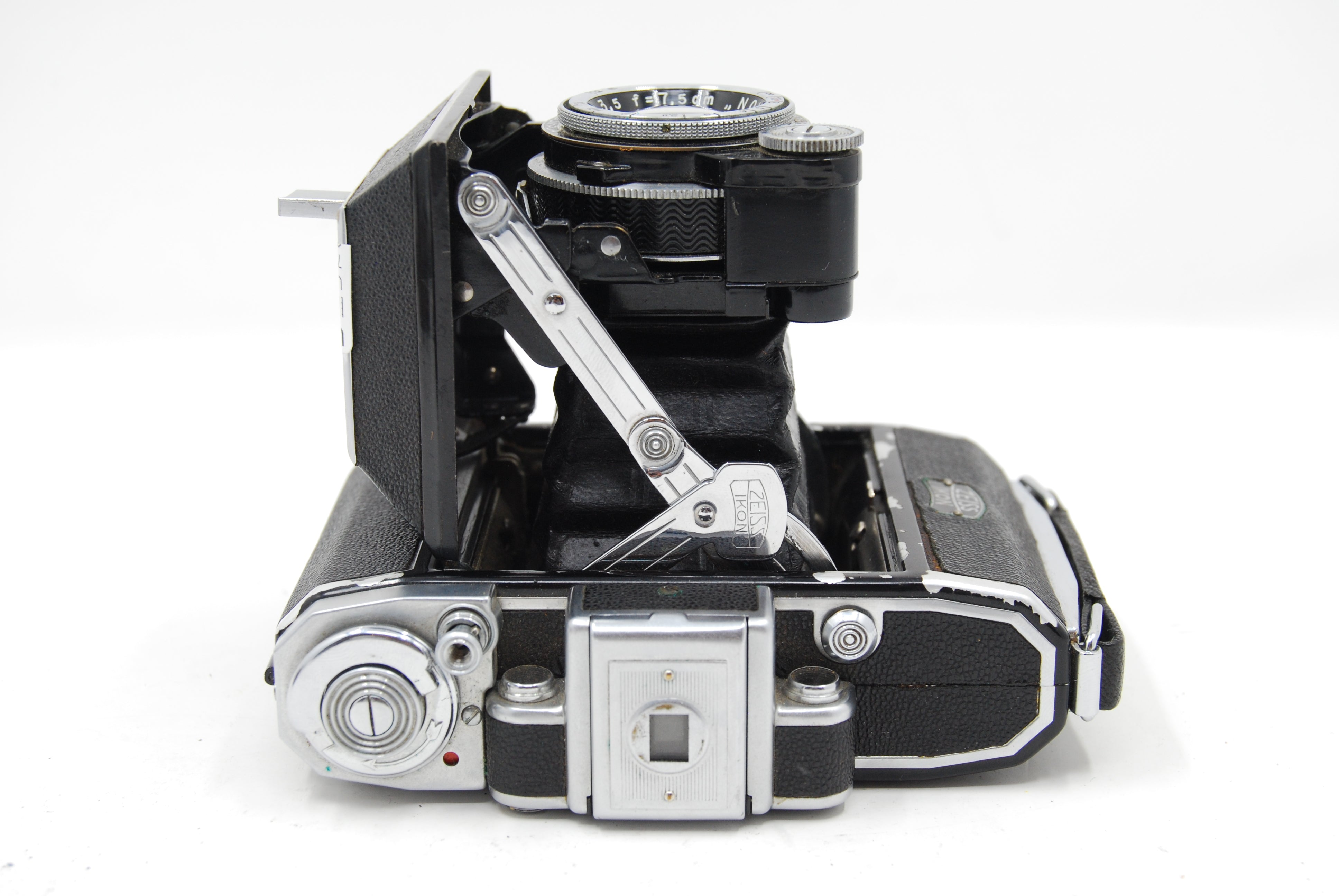 Used Zeiss Ikon w/Novar Anastigmat 7.5cm f3.5