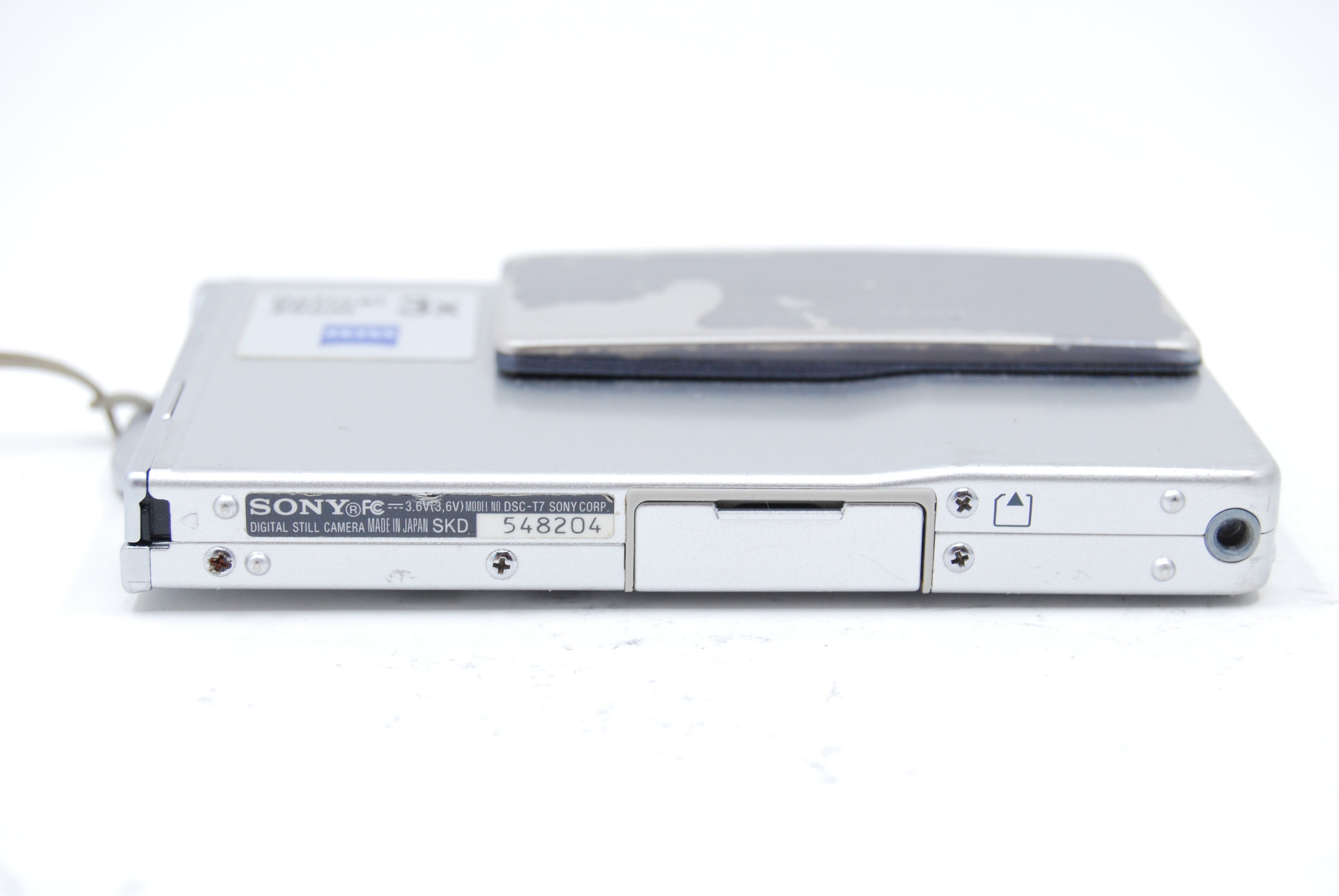 Used Sony CyberShot DSC-T7 Digital Point & Shoot Camera