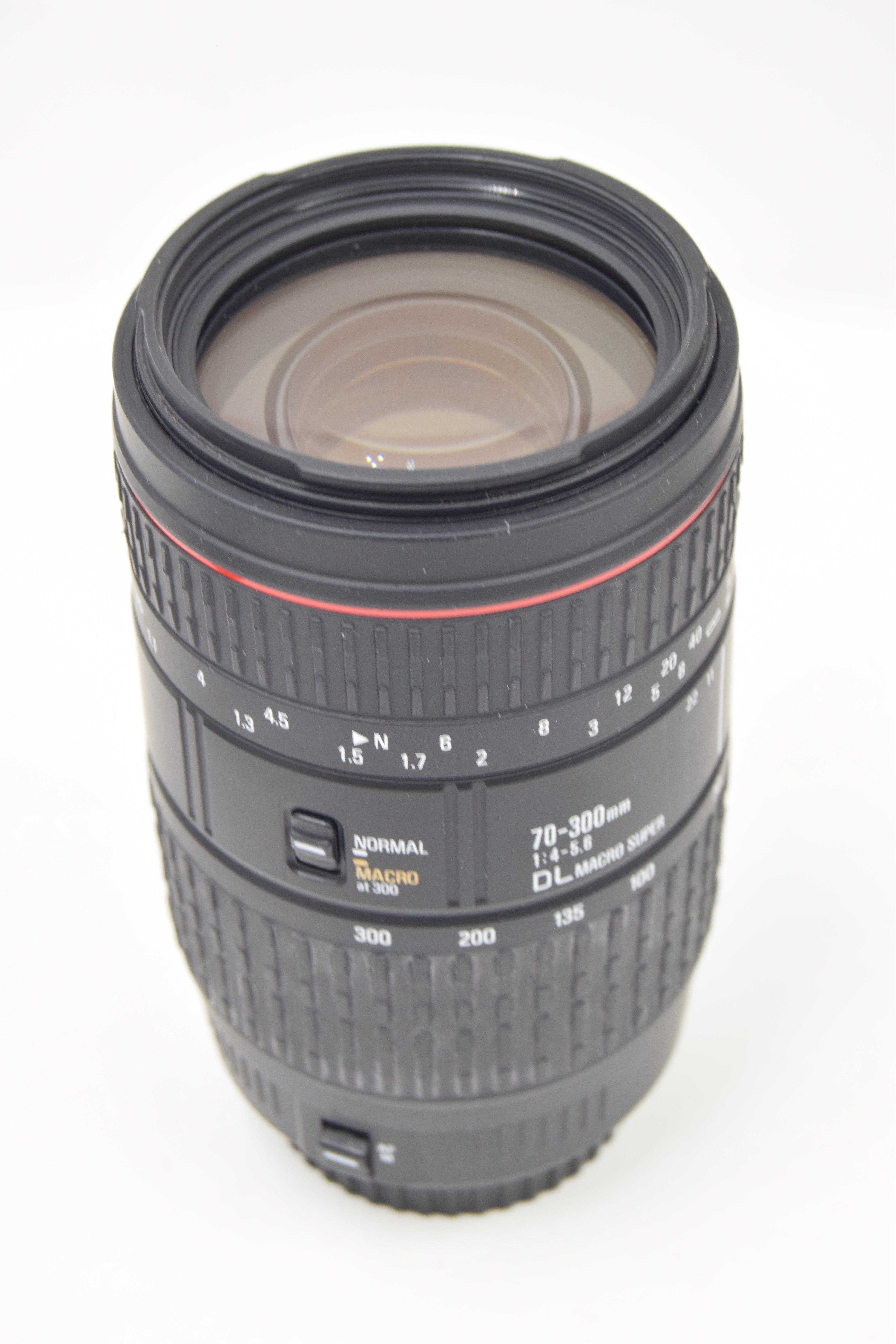 Used Sigma 70-300mm f4-5.6 DL Macro Super (C-EF) Lens