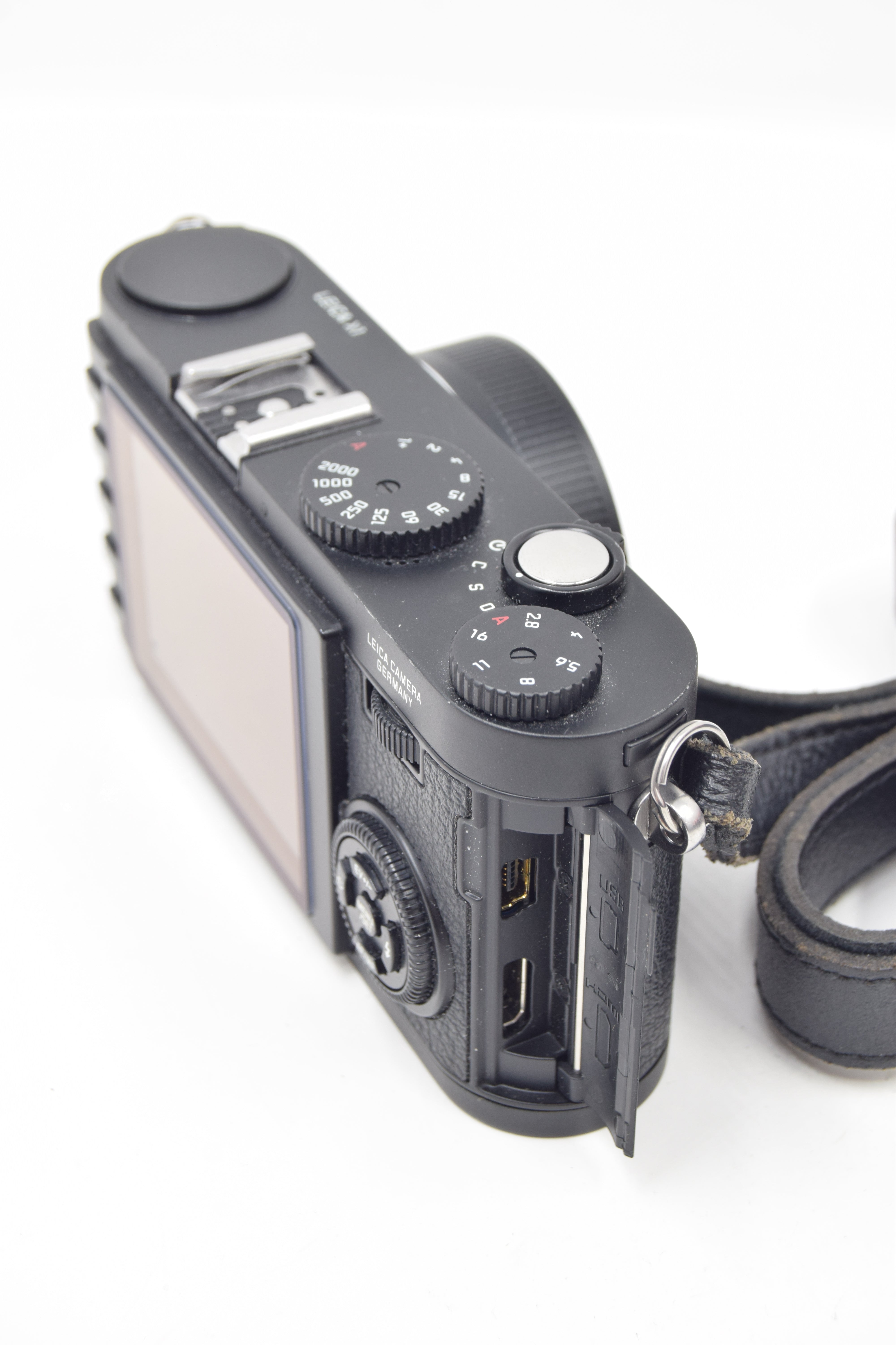 Used Leica X1 12.2MP Digital Point & Shoot Camera