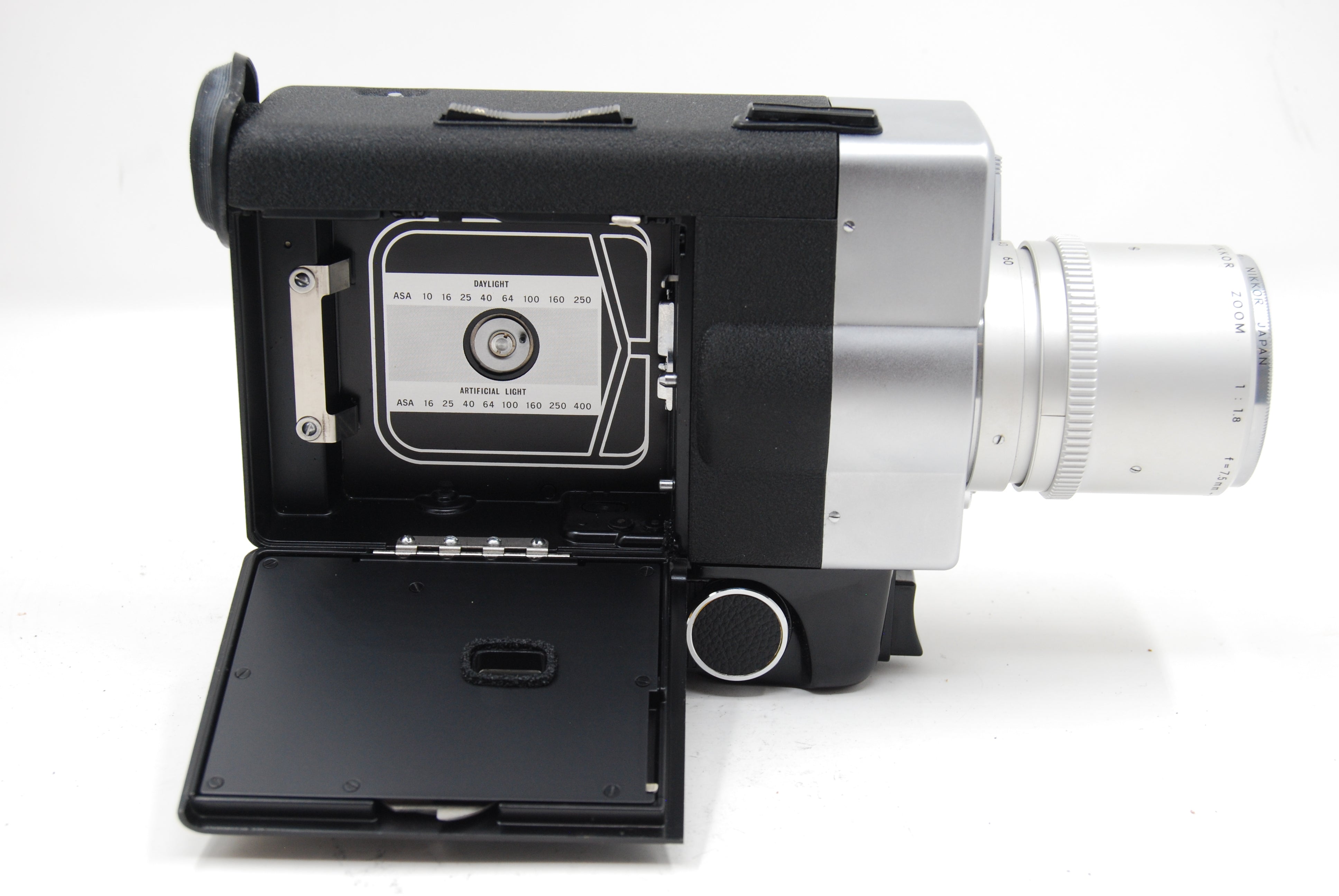 Used Nikon 8x Super Zoom 8mm Movie Camera (slight Haze in lens) w/L1A Filter