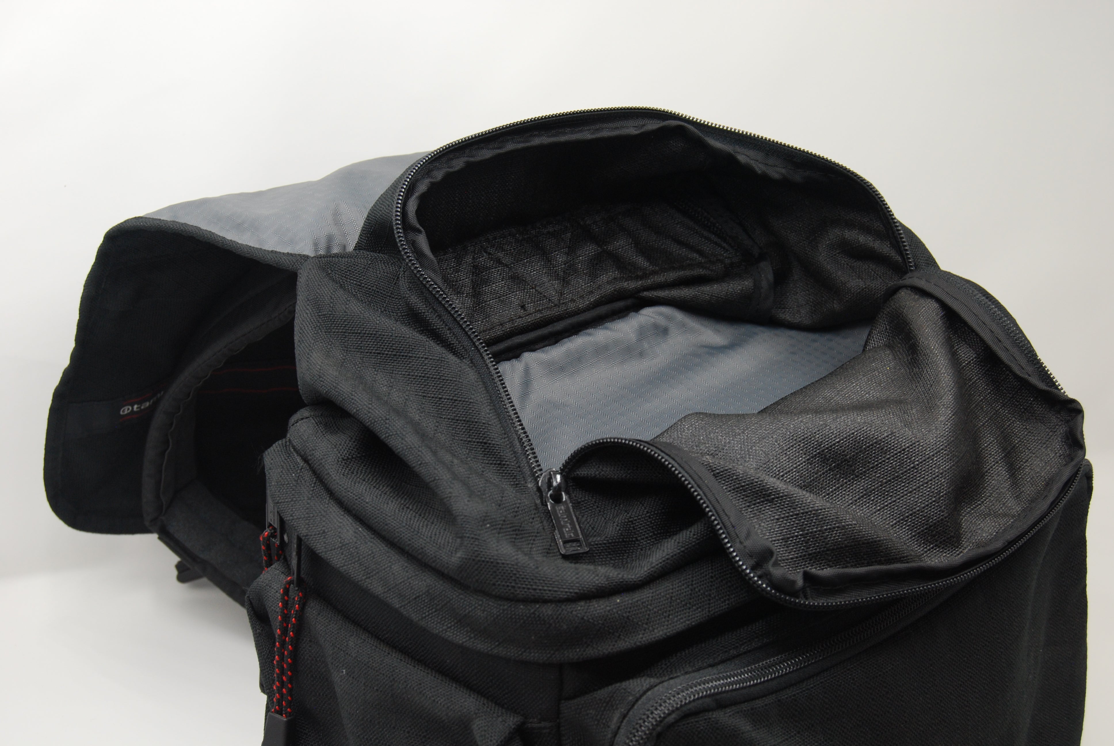 Used Tamrac Photo Daypack (Black)
