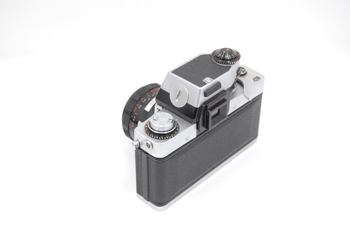 Used Exakta RTL 1000 w/50mm f/1.8 Meyer-Optik Gorlitz Orestan Lens & TTL Penta Prism