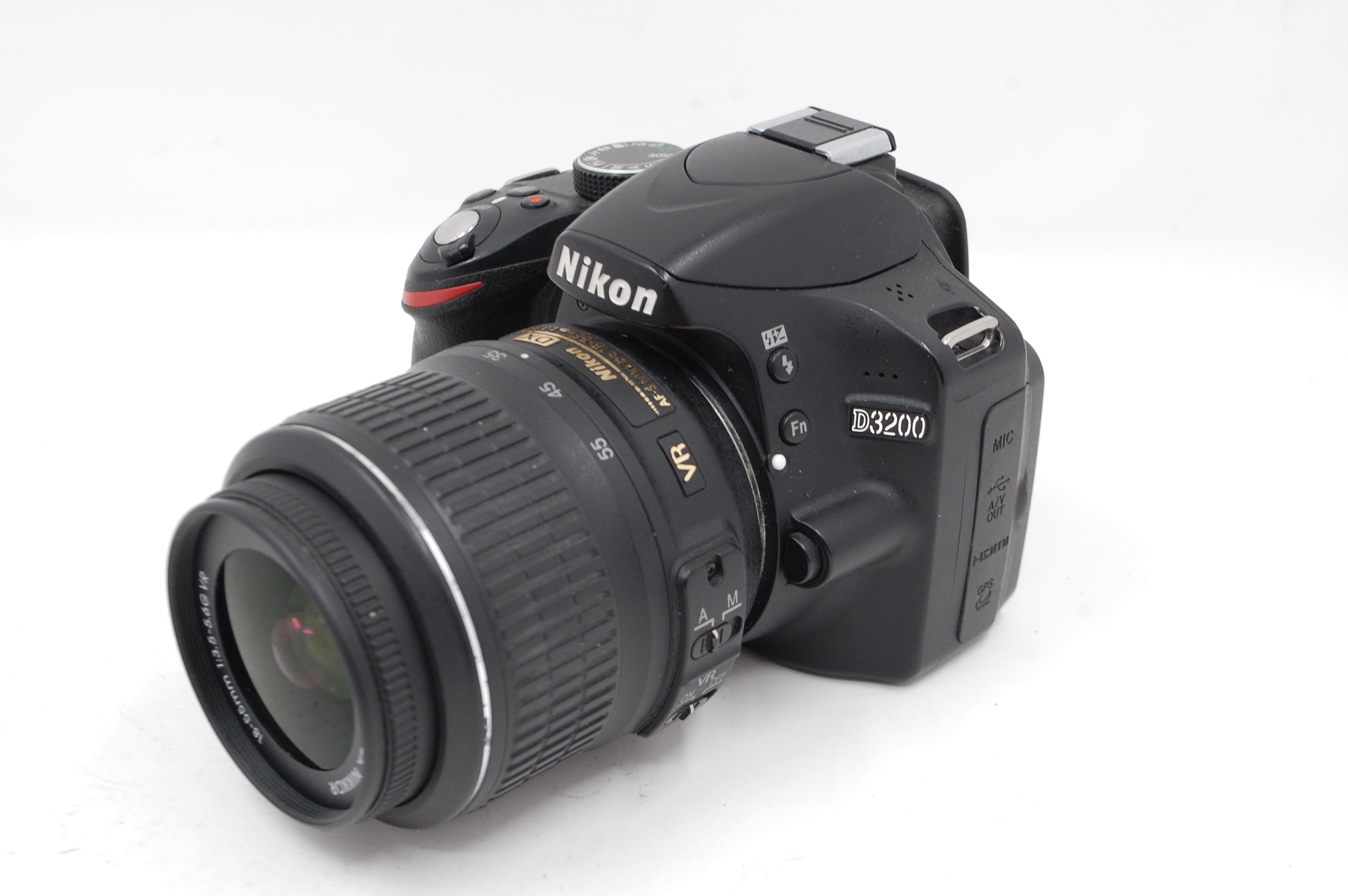 USED Nikon D3200 DSLR w/18-55mm Kit