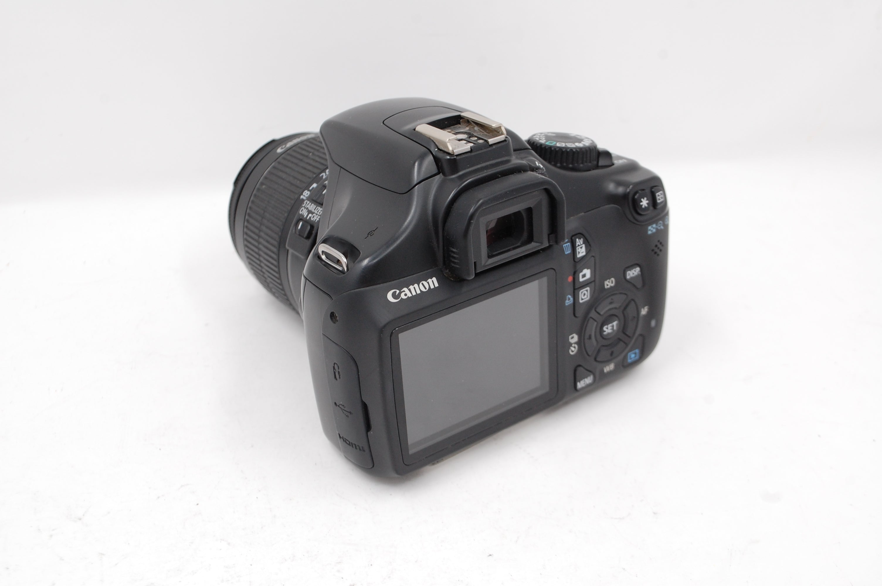 USED Canon Rebel T3 w/ 18-55mm Kit