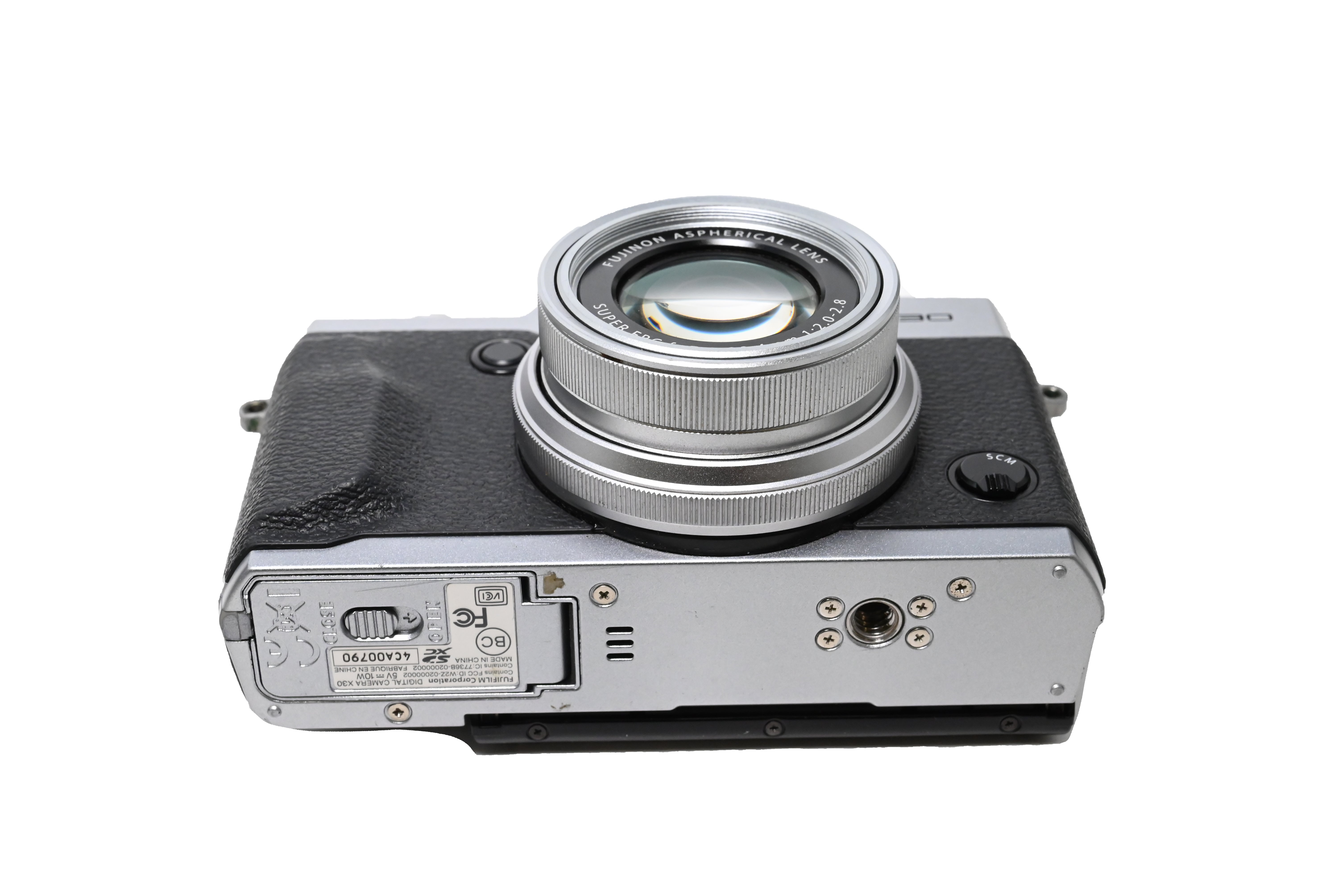 フジフィルム FUJIFILM デジタルカメラ X30 シルバー FUJIFILM デジタルカメラ X30 シルバー FX-X30 S 価格.com