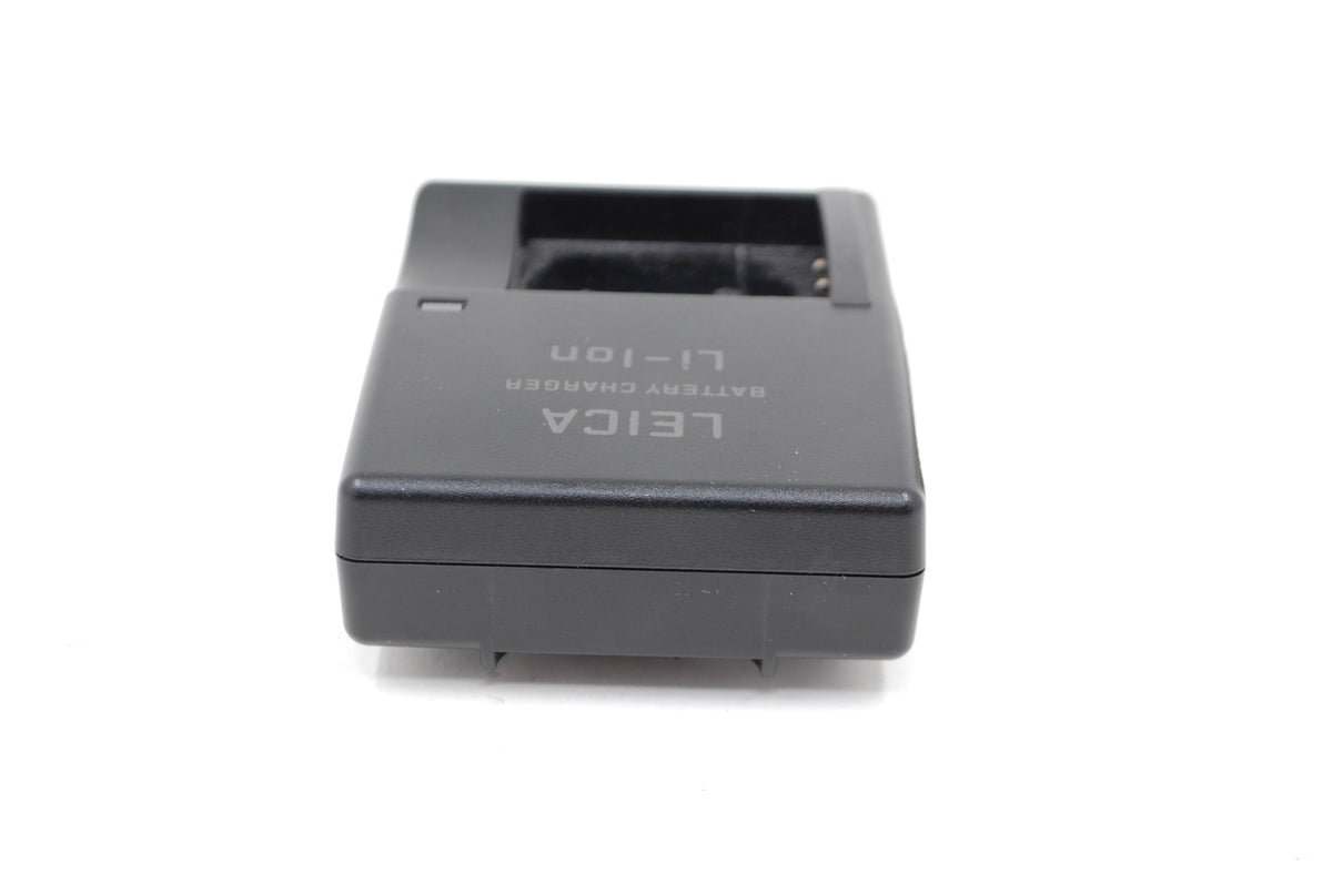 Used Leica BC_DC2 Charger, missing outlet plug