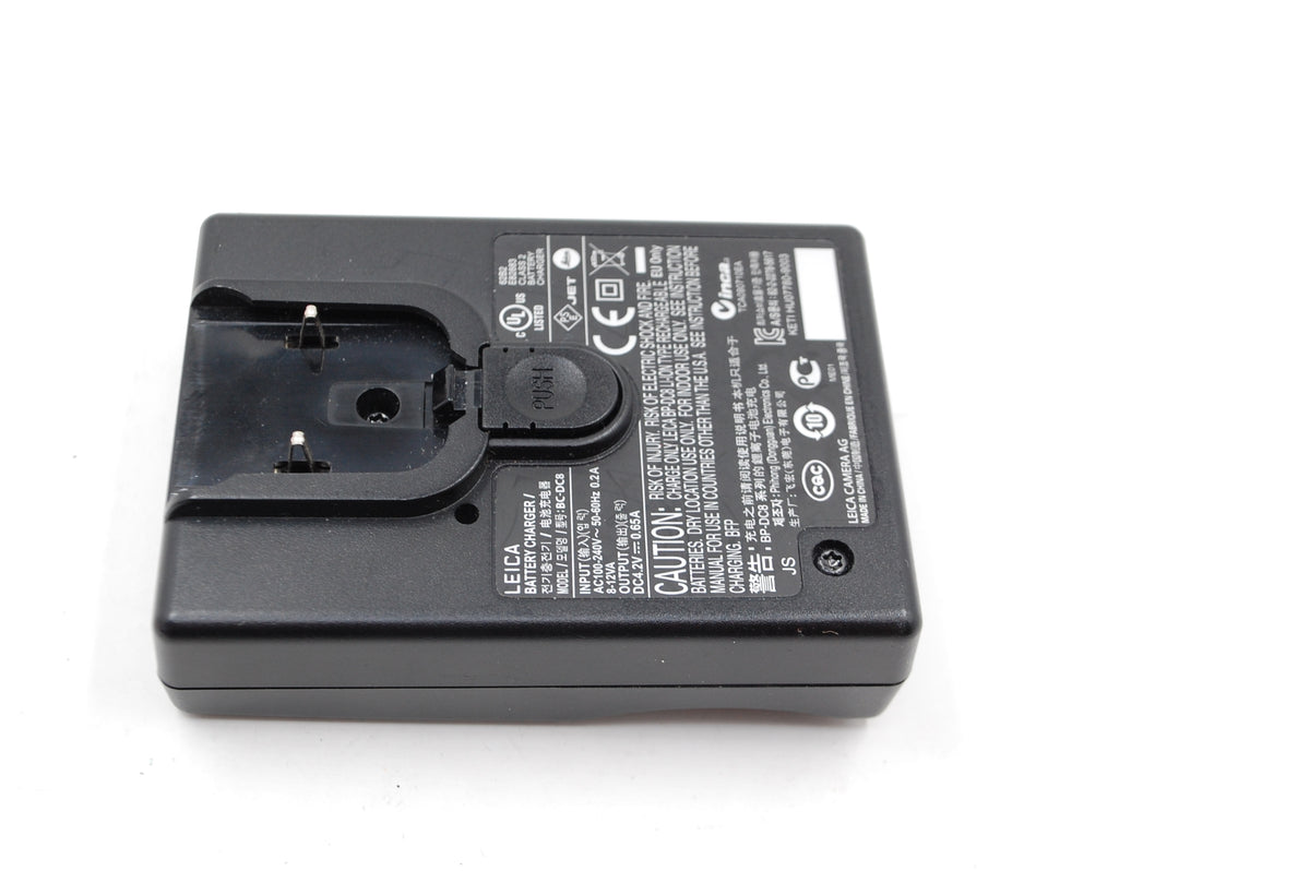 Used Leica BC_DC2 Charger, missing outlet plug