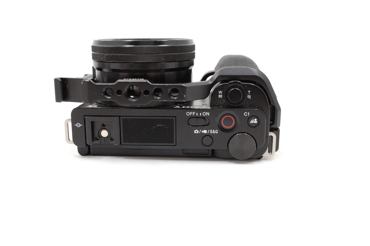 Used Sony Alpha ZV-E10 Camera with 16-50mm Lens Kit - Black w/Sirui Cage