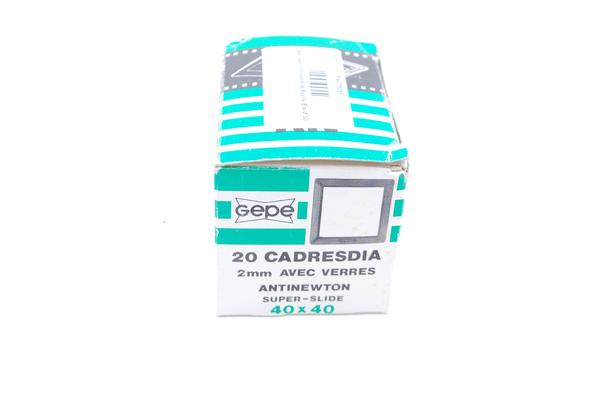 Used Gepe Cardboard Slide Mounts (Box of 30)