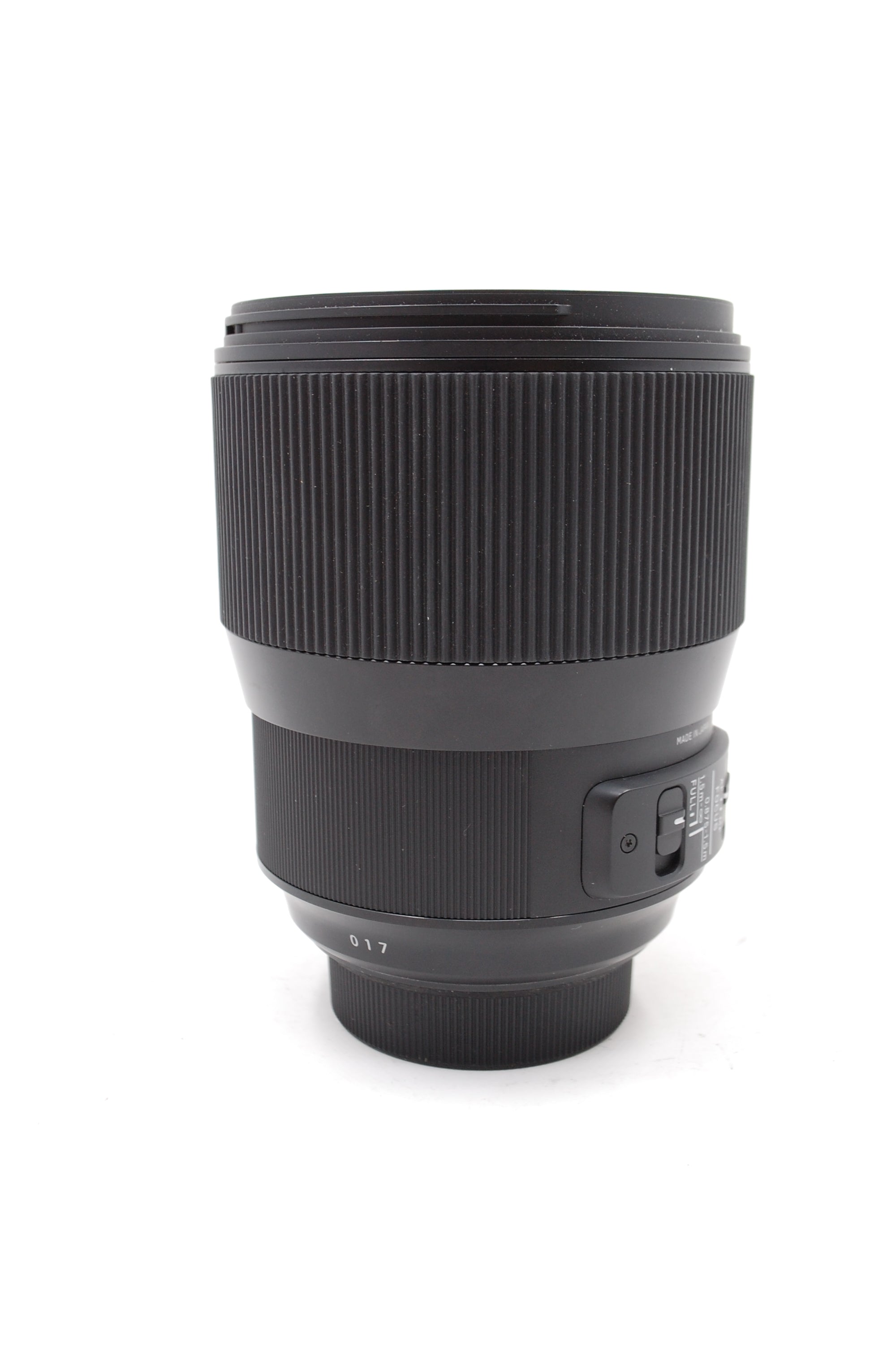 USED Sigma 135mm f1.8 DG HSM Art Lens for NIKON