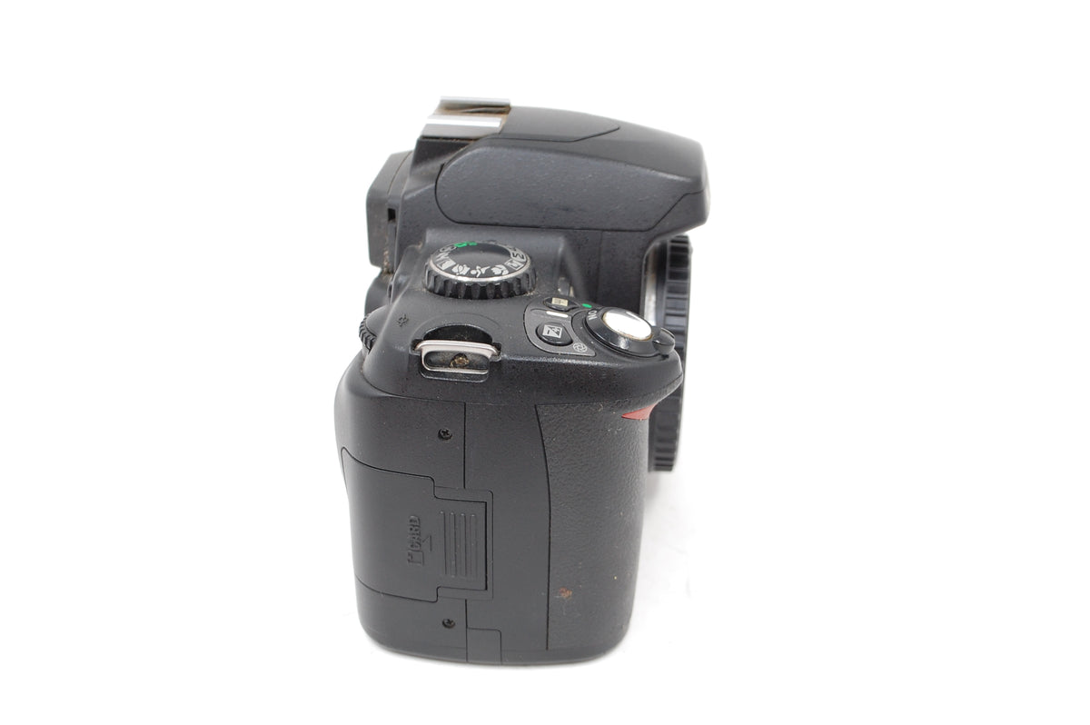 Used Nikon D40 DSLR Camera Body