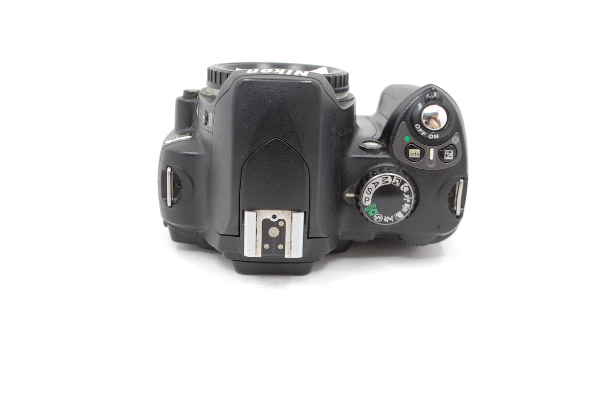 Used Nikon D40 DSLR Camera Body